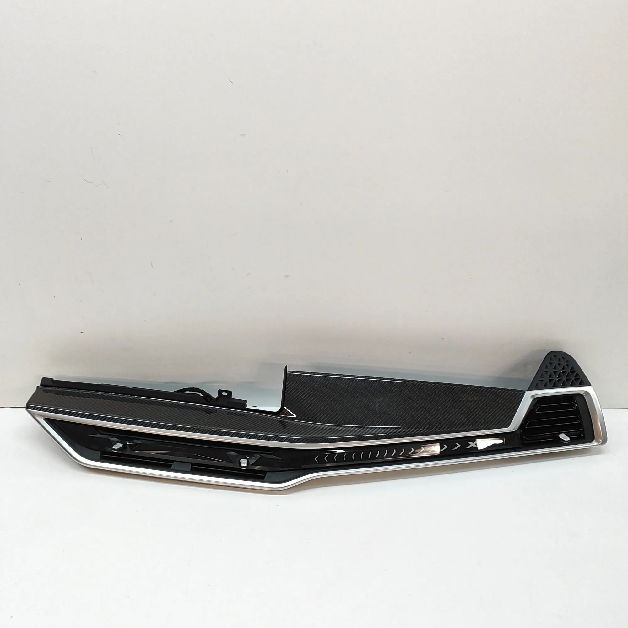 BMW X7 (G07) Dashboard Trim 5A4F827, 5A01333 Dashboard Trim BMW X7 (G07) (2...