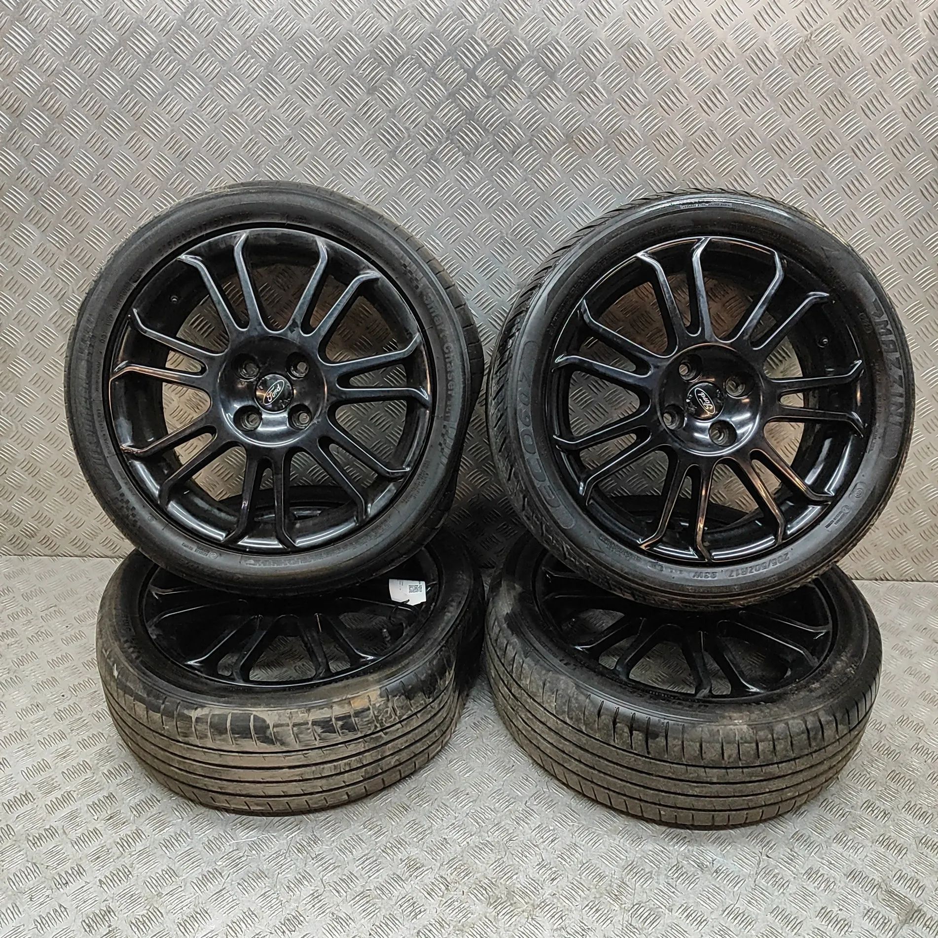Ford EcoSport Alloy Wheel Set DN1C-1007-EA Alloy Wheel Set FORD ECOSPORT (201...