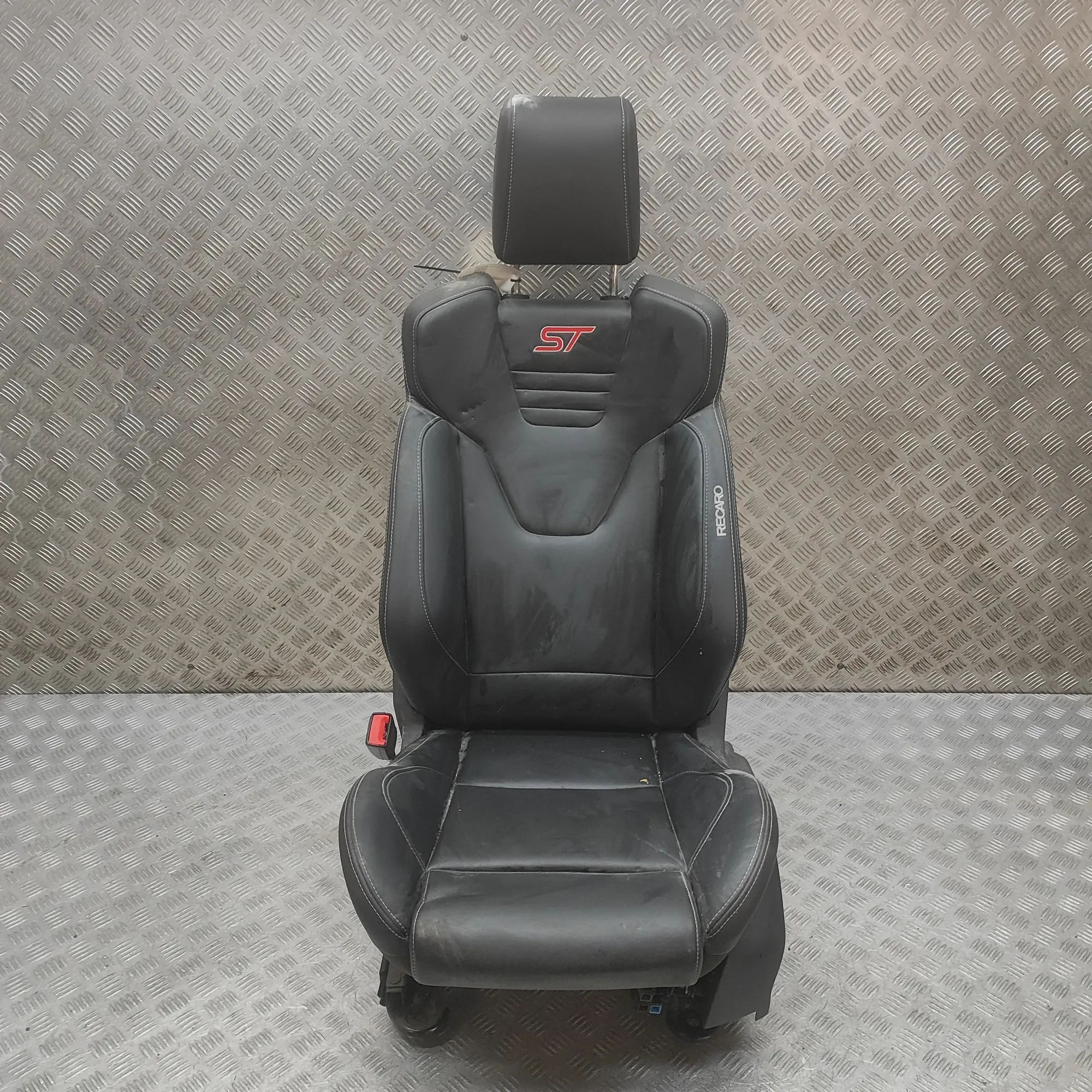 Ford Focus Front Left Seat