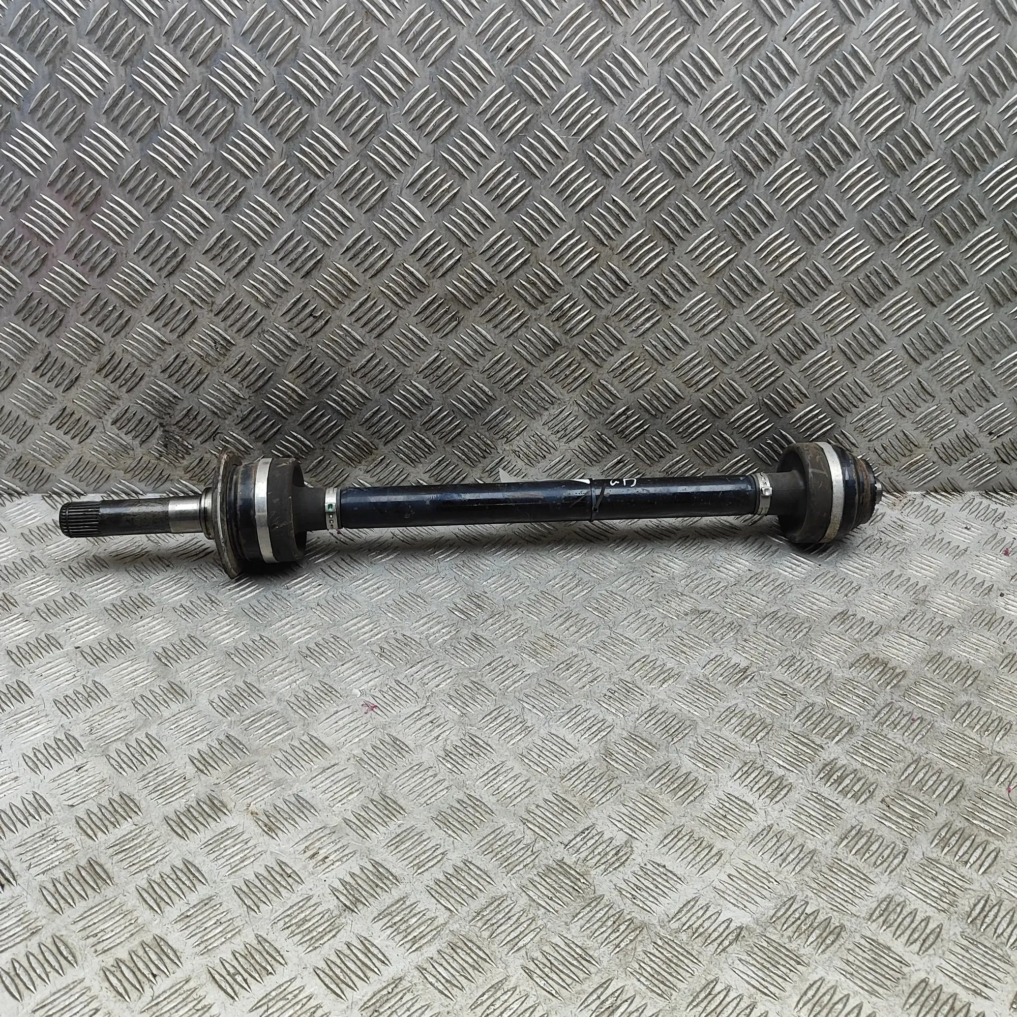 BMW 4 (F32 / F33 / F36) Rear Right Driveshaft 8089856 Rear Right Driveshaft BMW 4 SERIES (Cou...