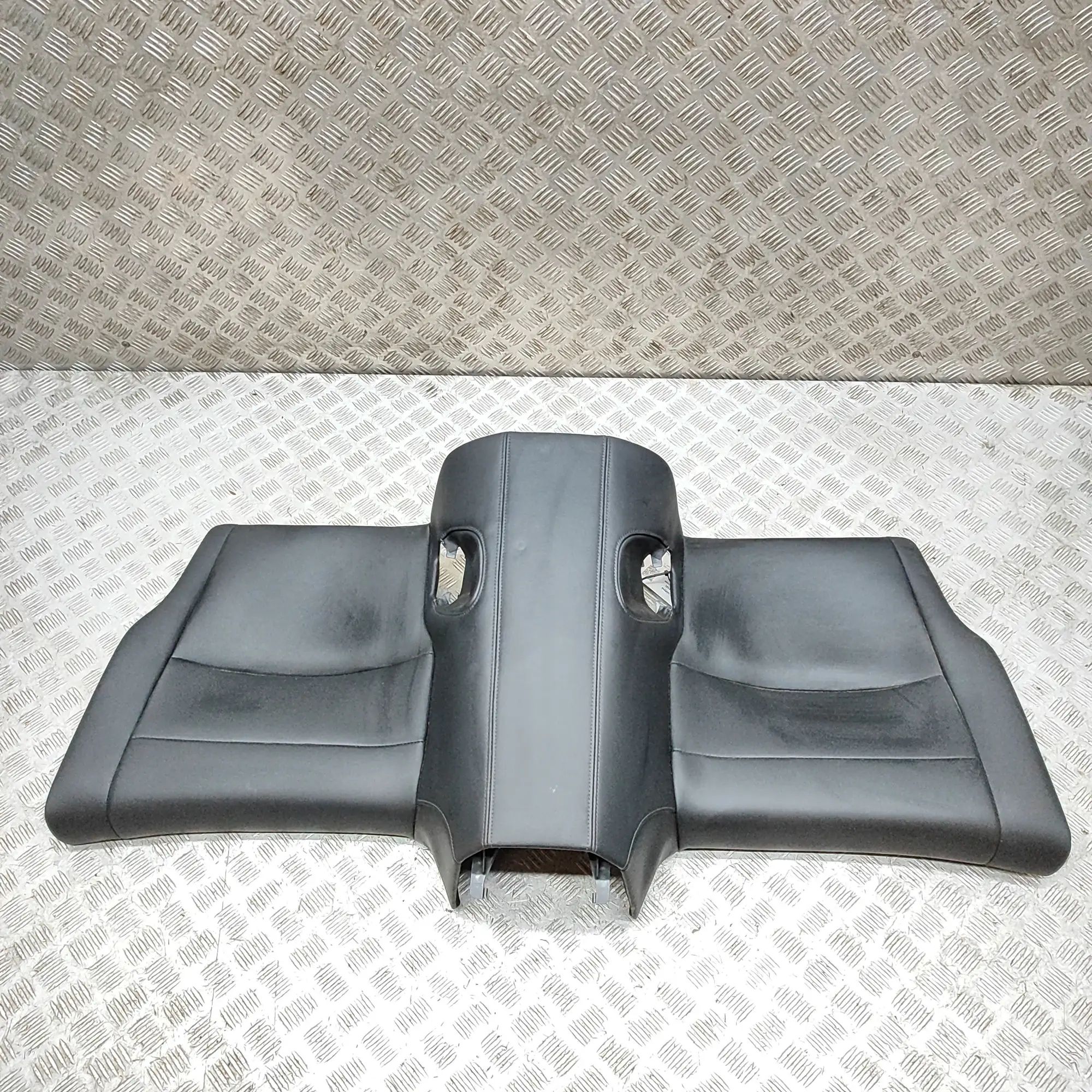 Porsche 911 (992) Takapenkki 992885456C, 992885405L Rear Seat PORSCHE 911 (9...
