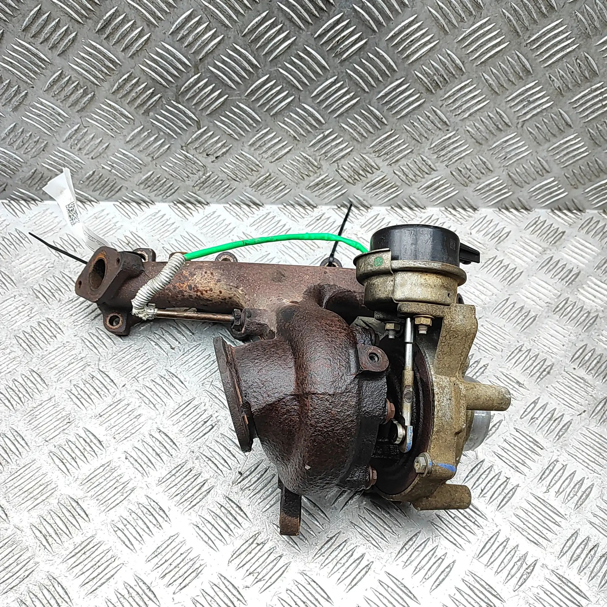 Opel Movano (B) Turbocharger 70082228, 53031015174, 53039700417 Turbocharger...