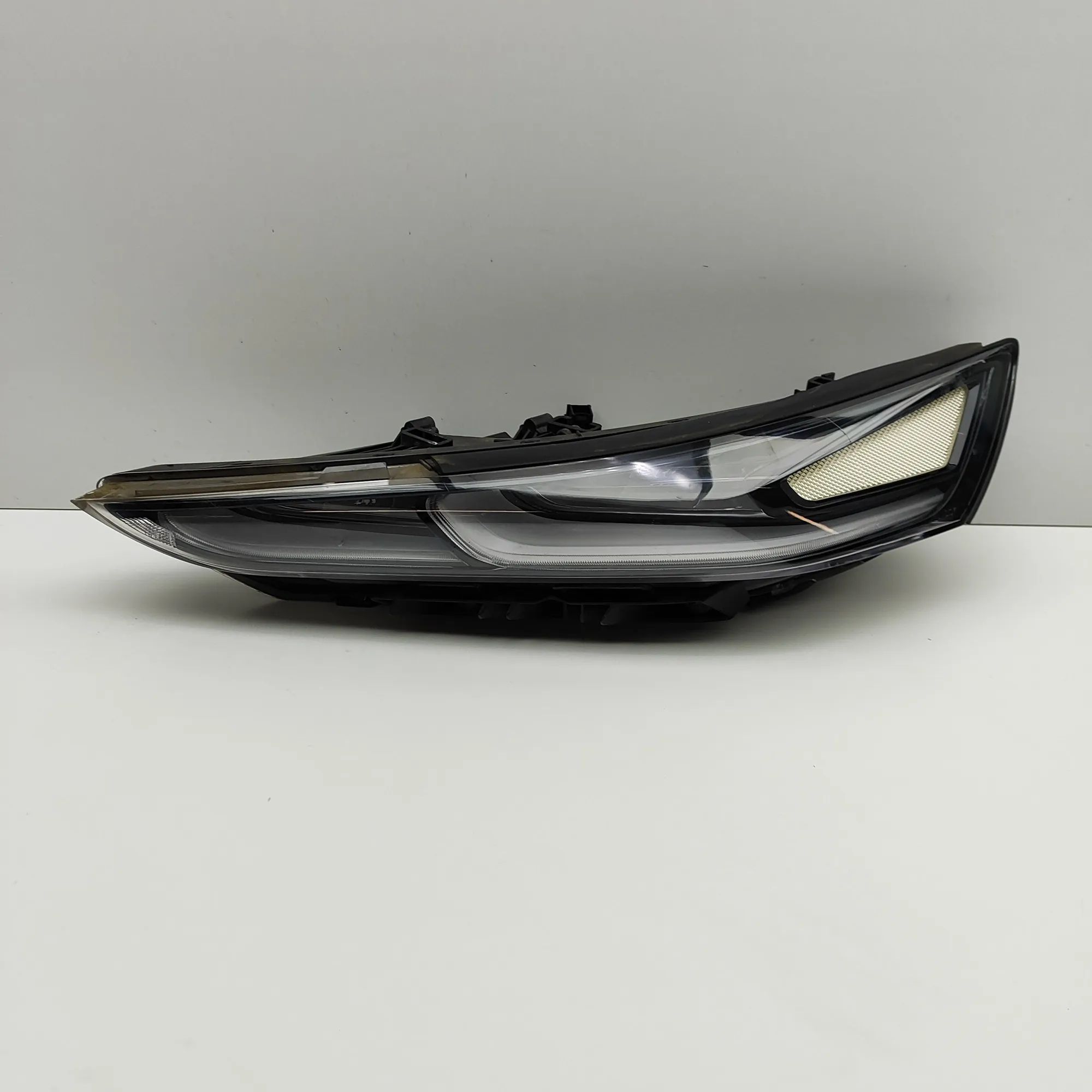Hyundai Santa Fe Front Left Additional Light 92207-S1000, 92207S1000 Front Left Additional L...