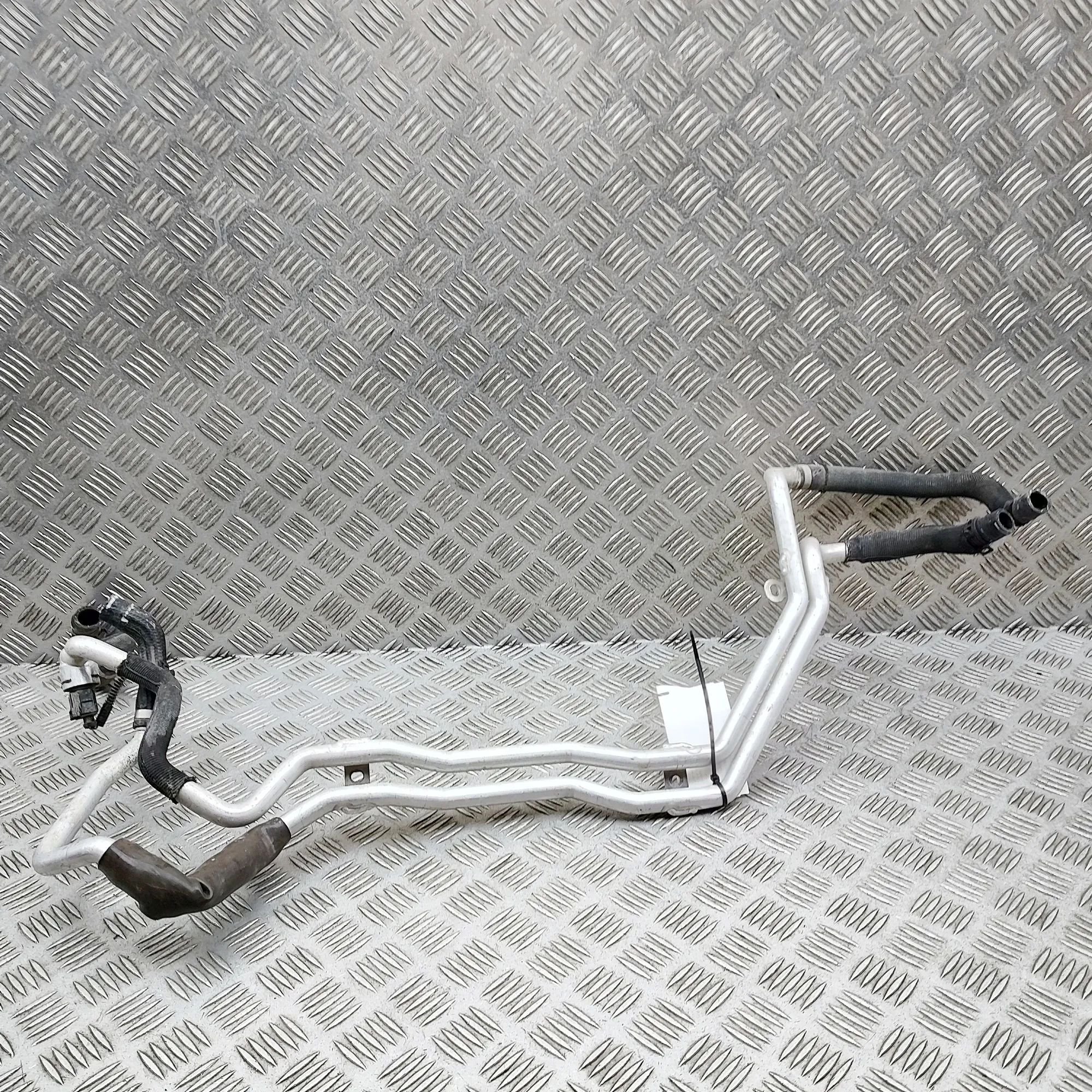 Porsche Panamera Coolant Hose Pipe 971815553B Coolant Hose Pipe PORSCHE PANAMERA (...