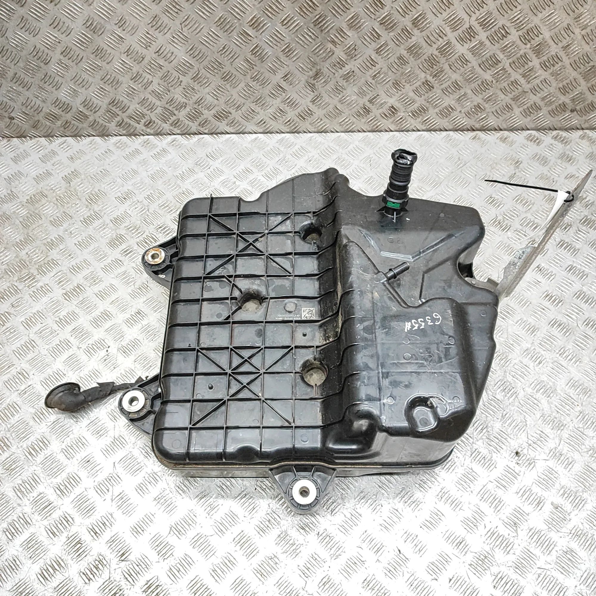 Mercedes-Benz A (W176) Adblue tank 0444040010, A0994710475, A2054703901 AdBlue Tan...