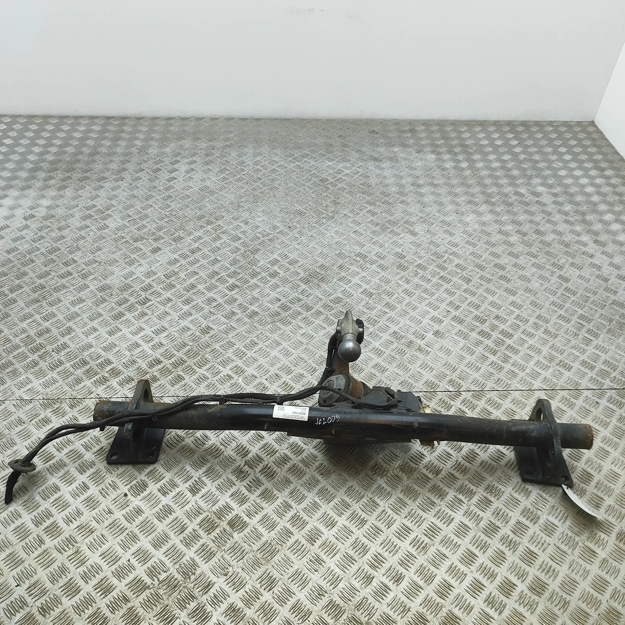 Volvo S60 Towbar Kit 32351457 Towbar Kit VOLVO V60 (II 225, 227) (20...