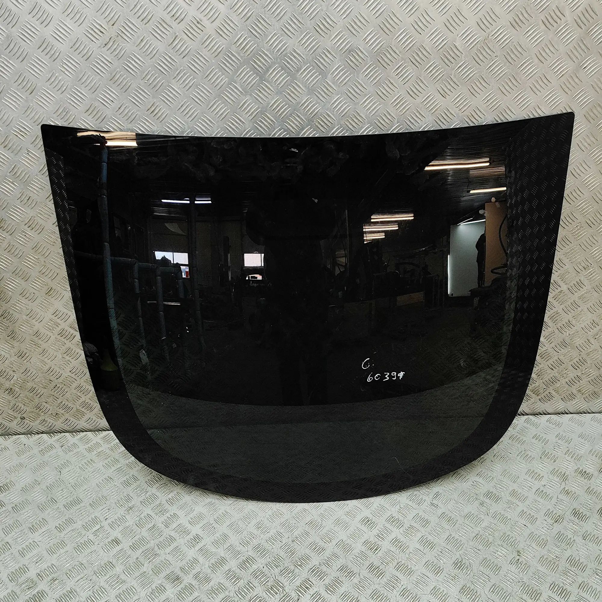 Tesla Model Y Tailgate Window Glass 1637505-00-A Tailgate Window Glass TESLA MODEL ...