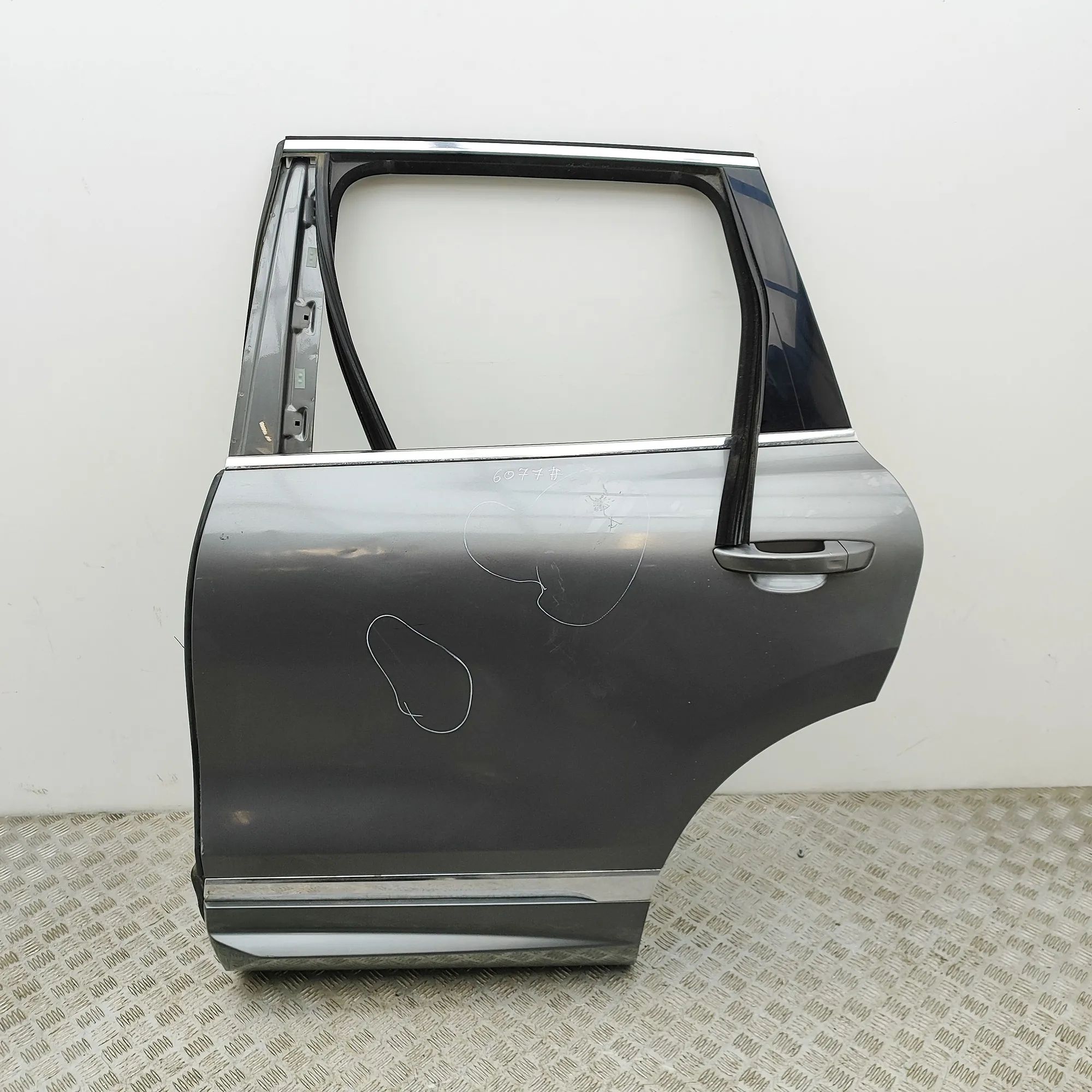 Volkswagen Touareg Rear Left Door 7P0833311 Rear Left Door VW TOUAREG (7P5) (2009...