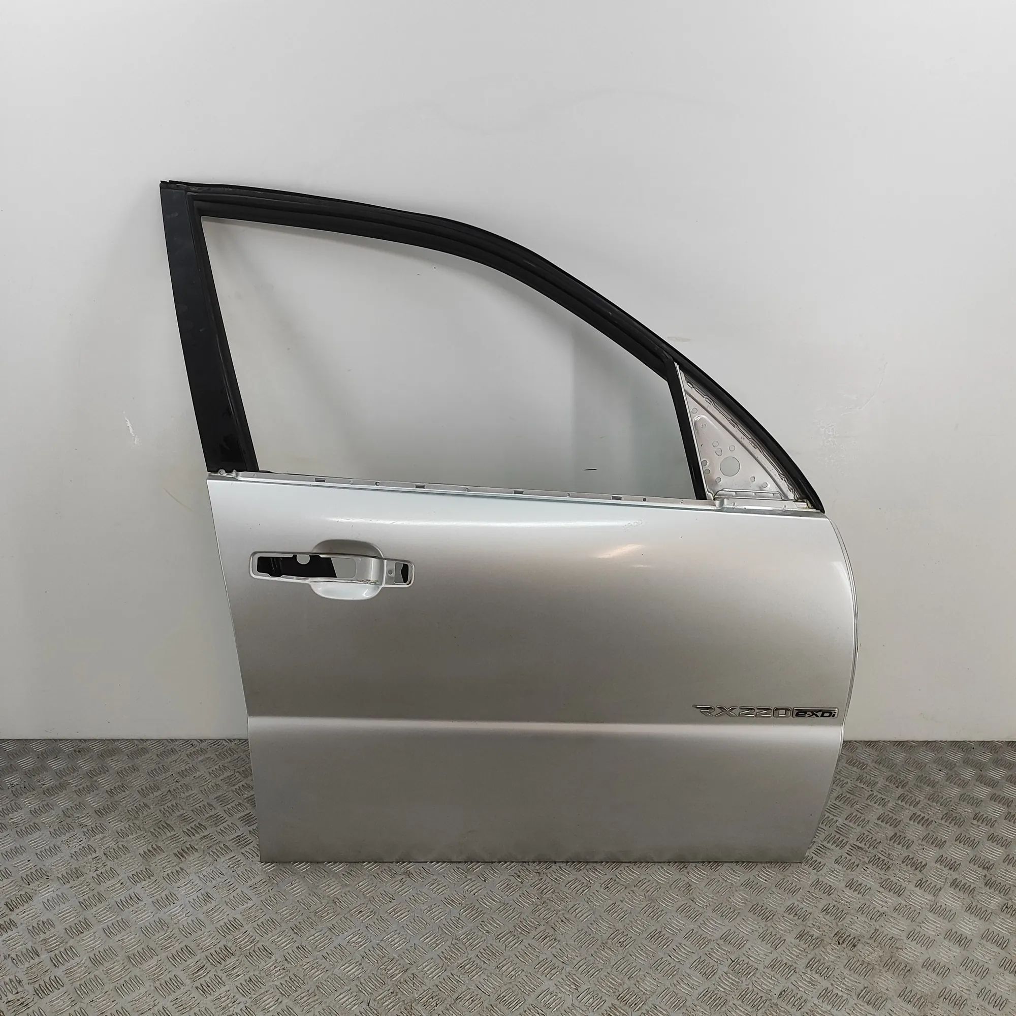 Ssangyong Rexton Front Right Door 6200408115 Front Right Door SSANGYONG REXTON (W...