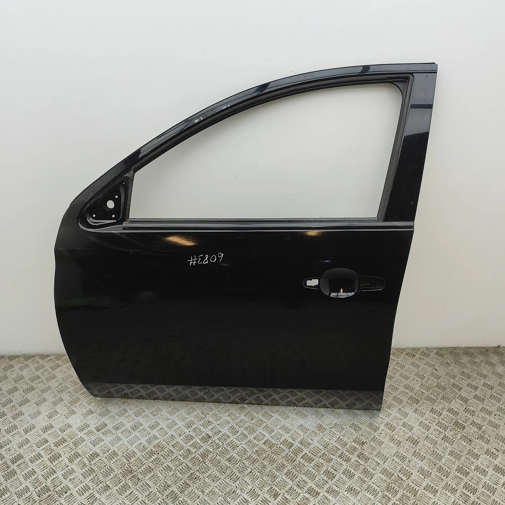 Mitsubishi Eclipse Cross Front Left Door 5700B793 Front Left Door MITSUBISHI L (200 / TR...