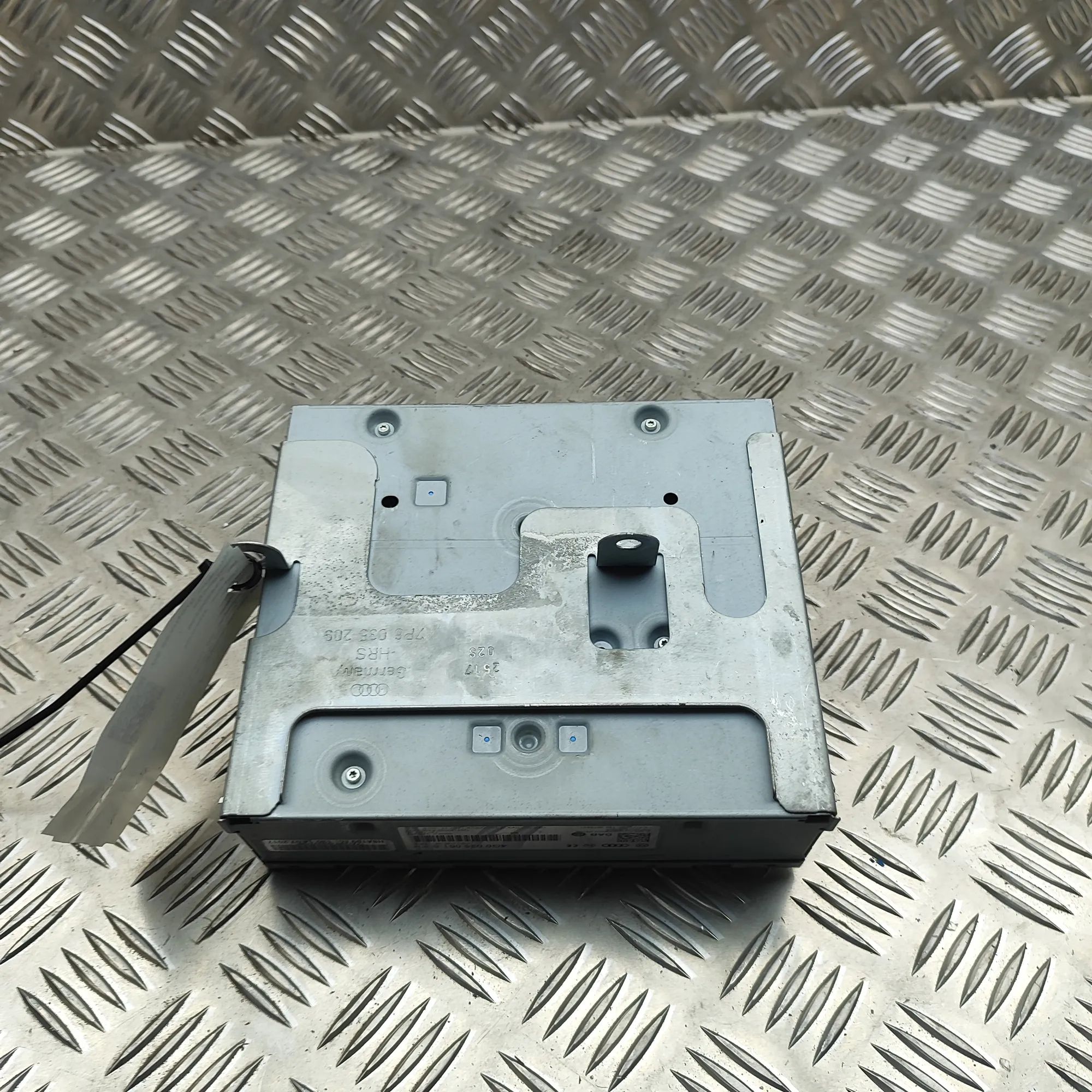 Volkswagen Touareg Music Navi CD Radio Player Head Unit 7P6035209, 4G0035061S Music Navi CD Radio Playe...