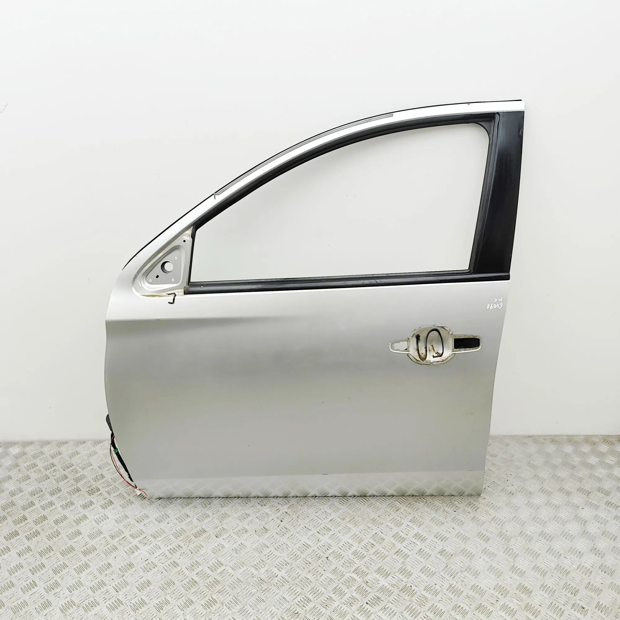 Mitsubishi Eclipse Cross Front Left Door 5700B793 Front Left Door MITSUBISHI L (200 / TR...