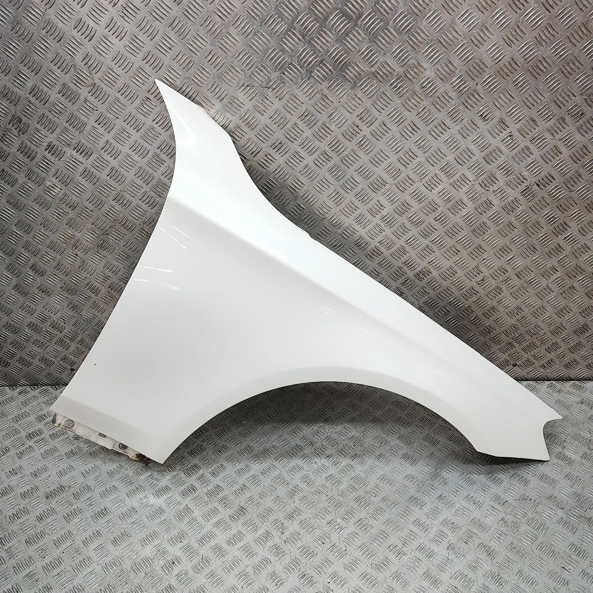 Mercedes-Benz A (W176) Front Right Fender A2228810201 Front Right Fender MERCEDES-BENZ S-...