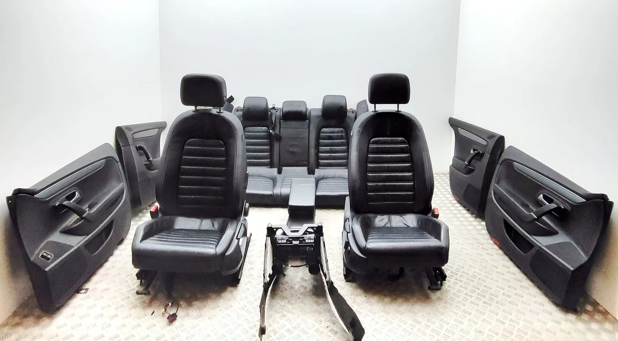 Volkswagen Passat CC / CC Interior Seats W/ Door Cards Kit 3C8881106AM, 3C8881105AM, 3C8885319E, 3AC863241...