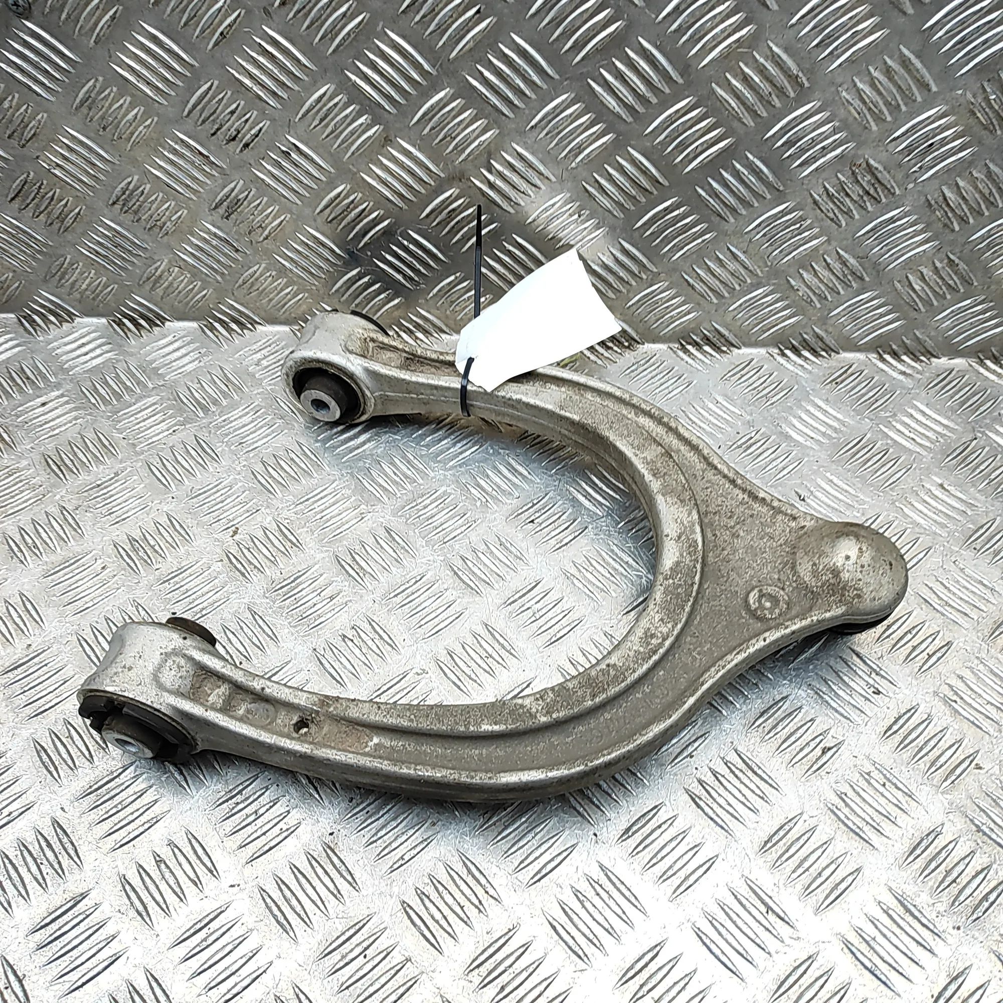 Mercedes-Benz A (W177) Front Left Upper Control Arm A2233302500 Front Left Upper Control Arm MERCED...