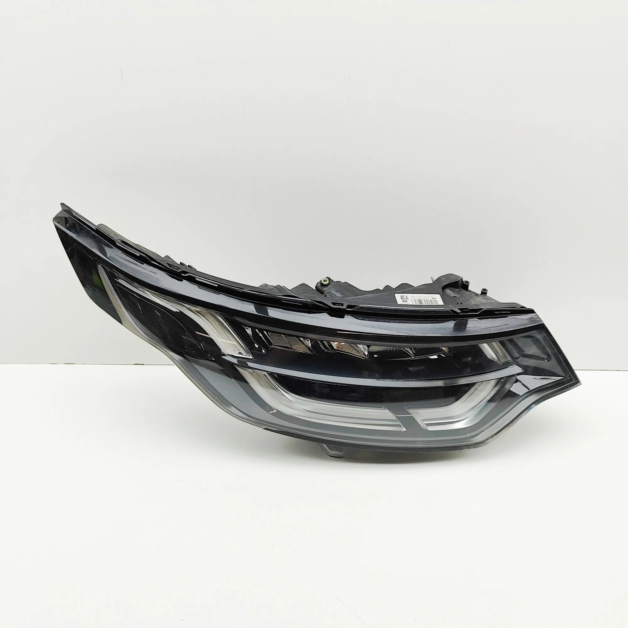 Land Rover Discovery Front Right Headlight 90108729, HY32-13W029-DA Front Right Headlight ...