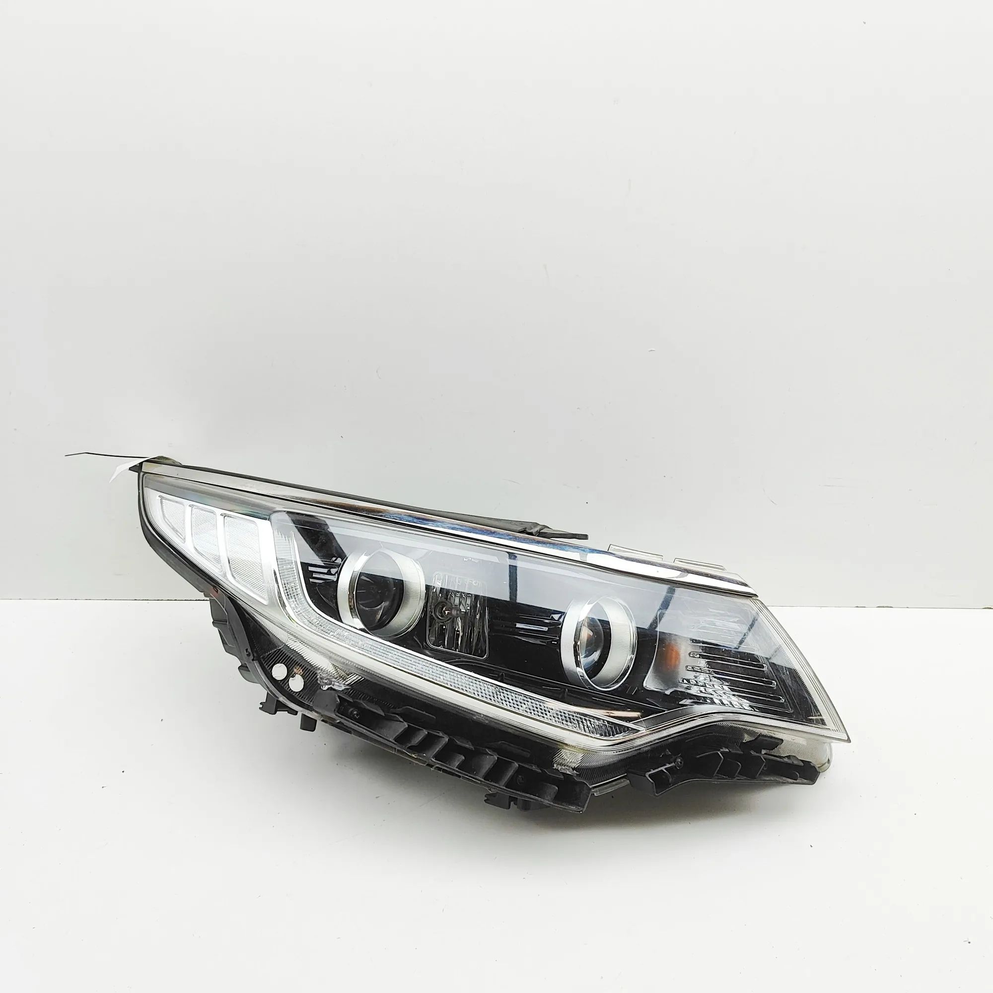 Kia Optima (JF) Front Right Headlight 92102-D4270 Front Right Headlight KIA OPTIMA (S...