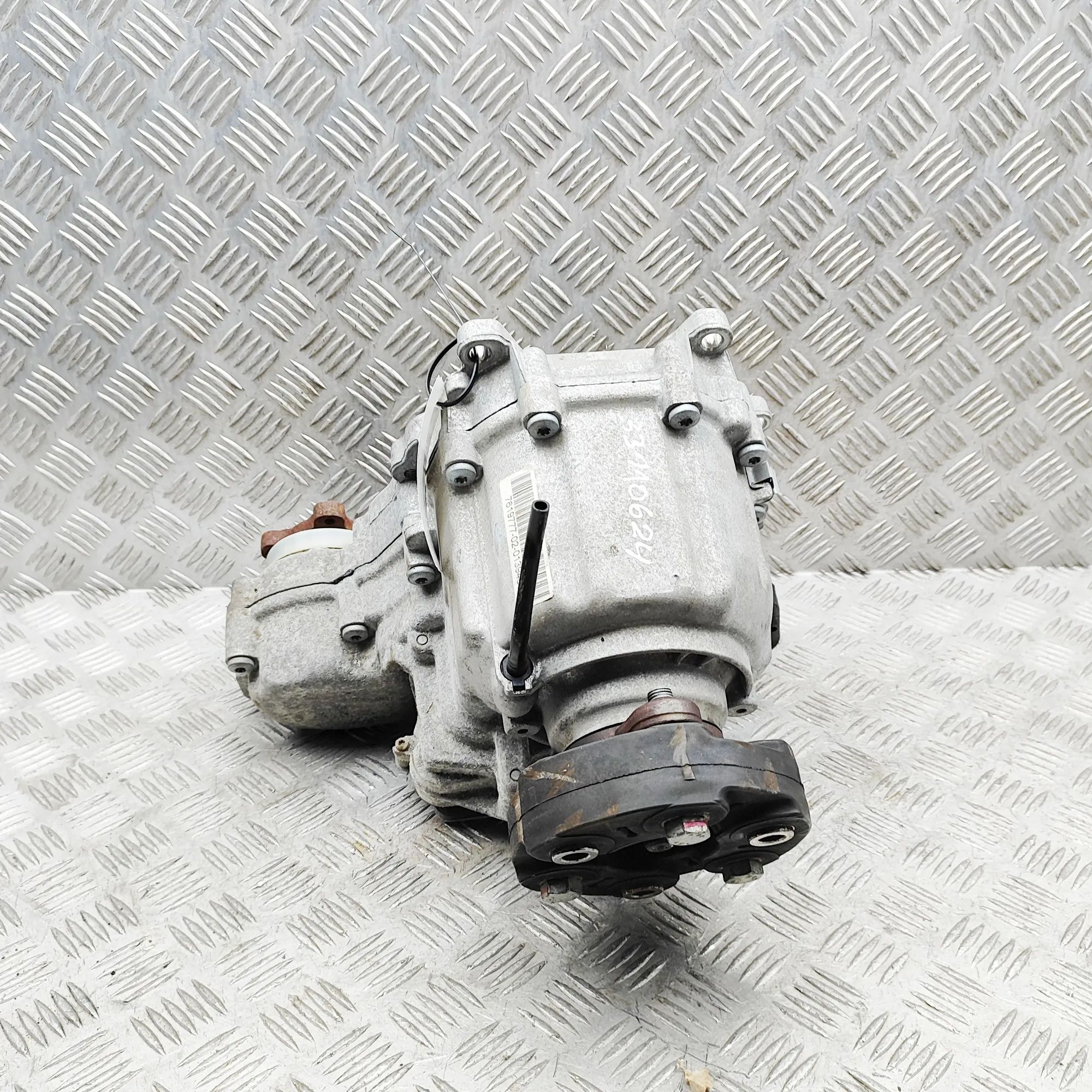 BMW 5 (F10 / F11) Transfer box 7619778, 7619777 Transfer Box BMW 5 SERIES (F10...