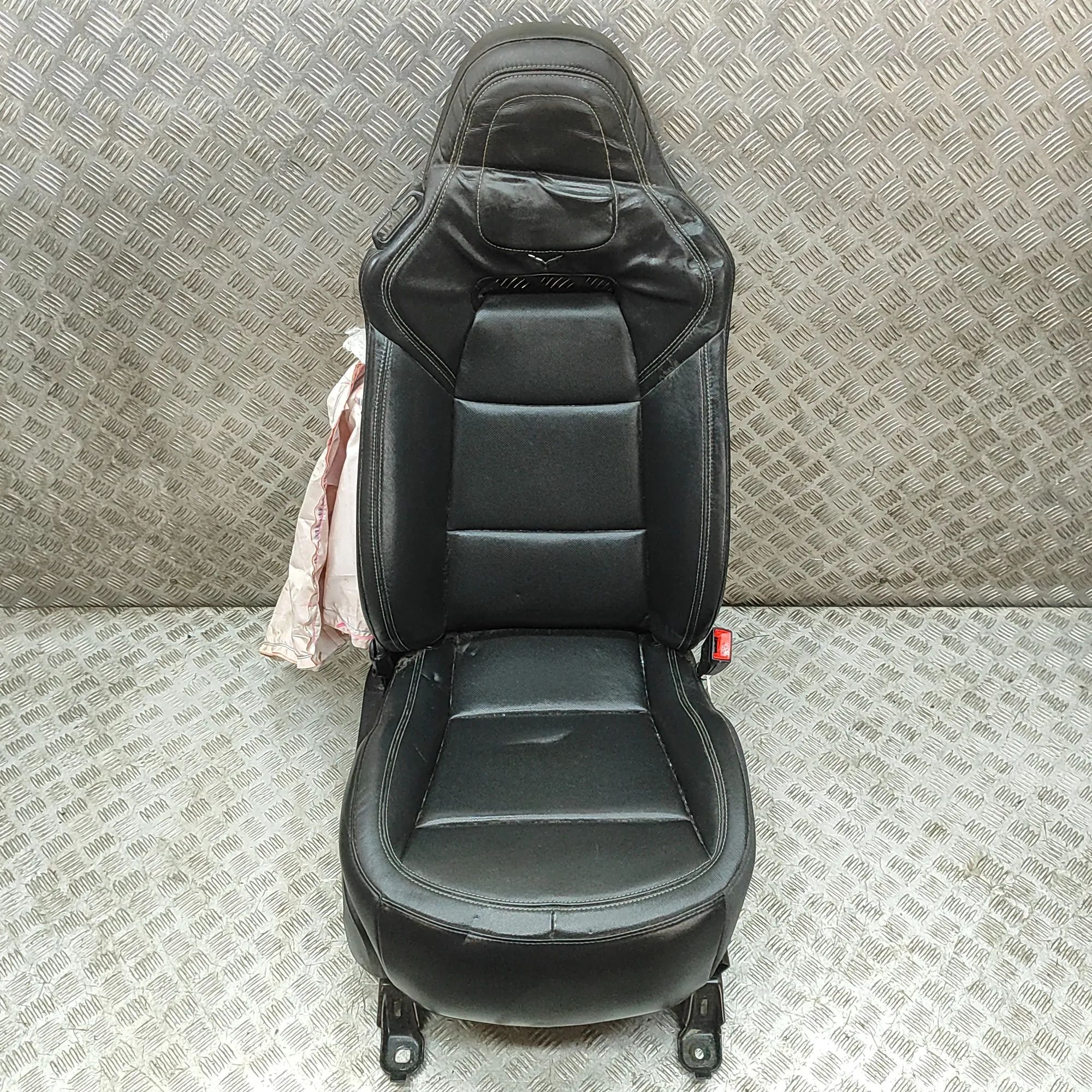 Chevrolet Corvette (C7) Front Right Seat 22996894, 84551248, 84595585 Front Right Seat C...