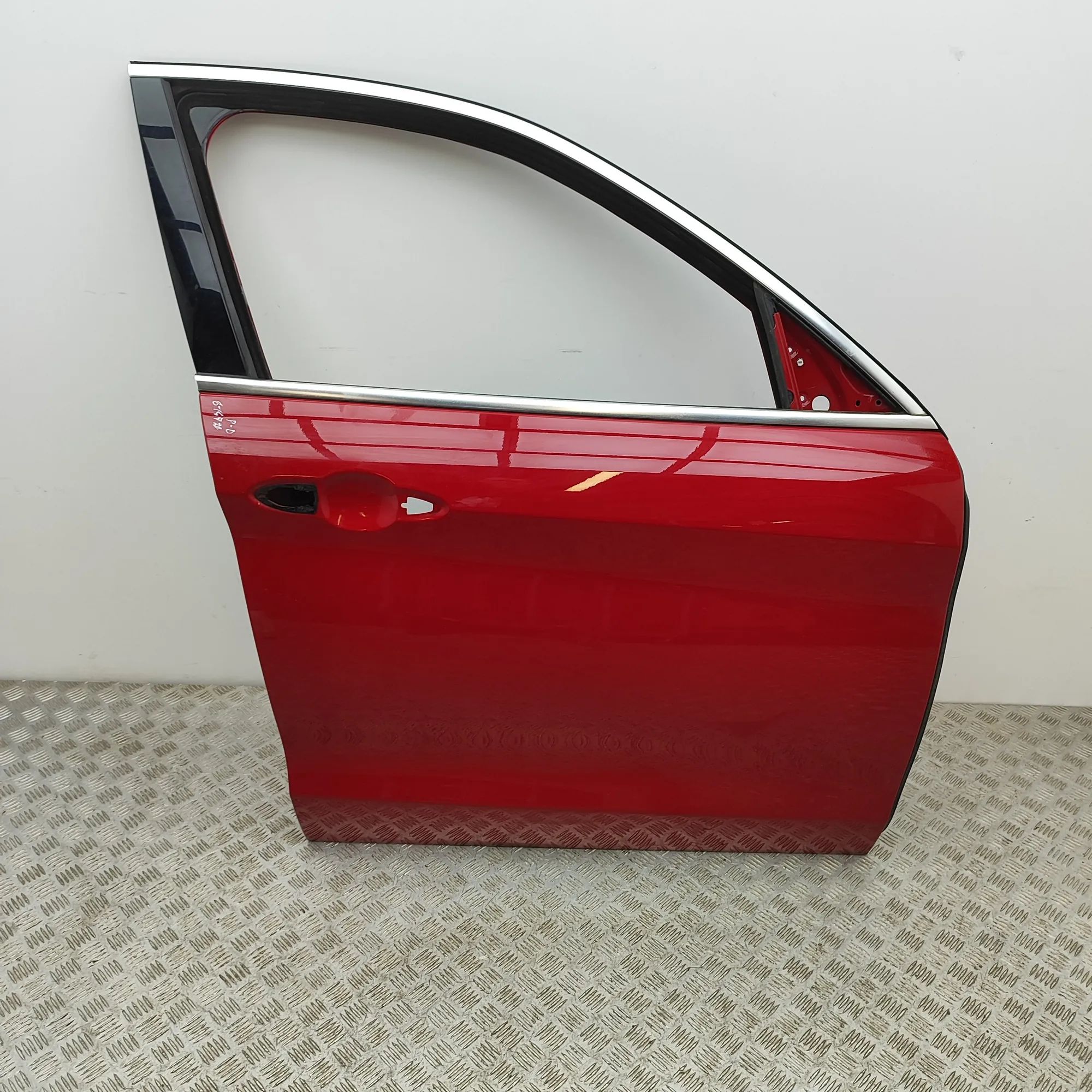 Alfa-Romeo Stelvio Front Right Door 50557000 Front Right Door ALFA ROMEO STELVIO (9...