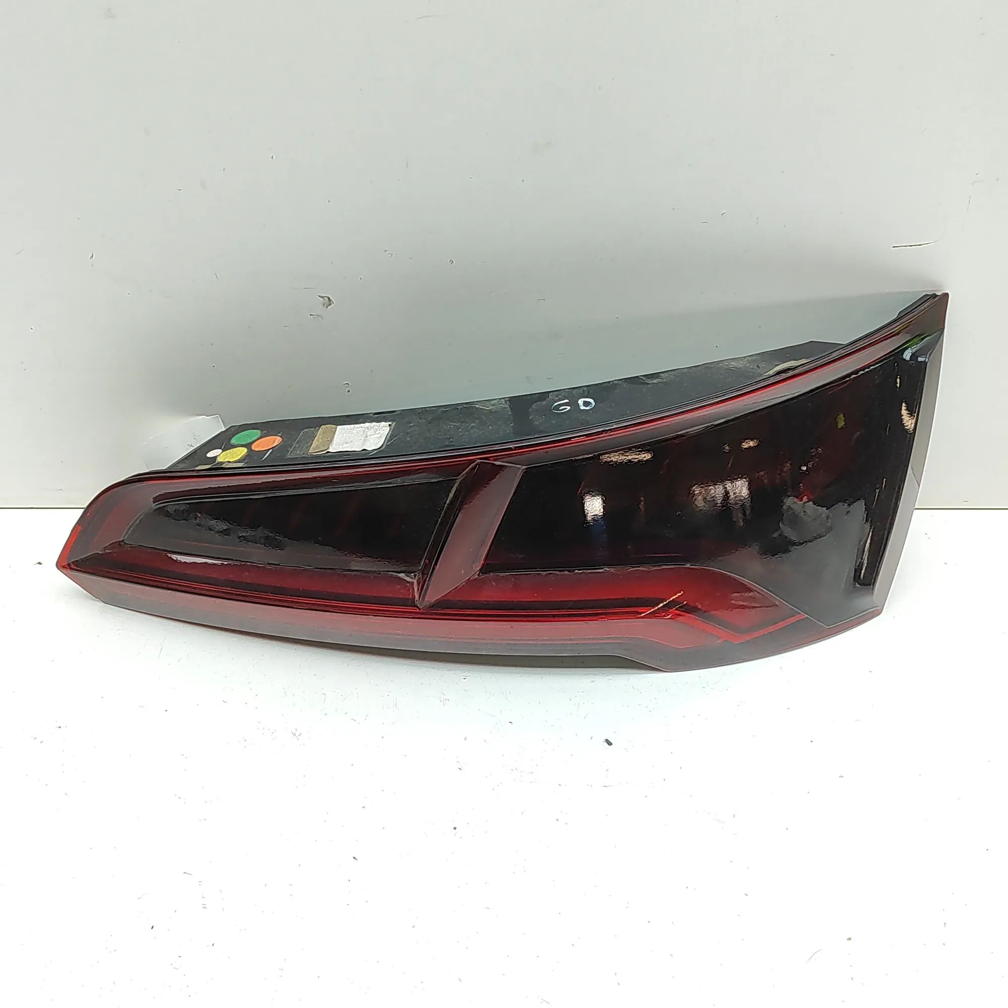 Audi Q5 (8R) Right Side Tailgate Tail Light 80A945094B Right Side Tailgate Tail Light AUDI ...