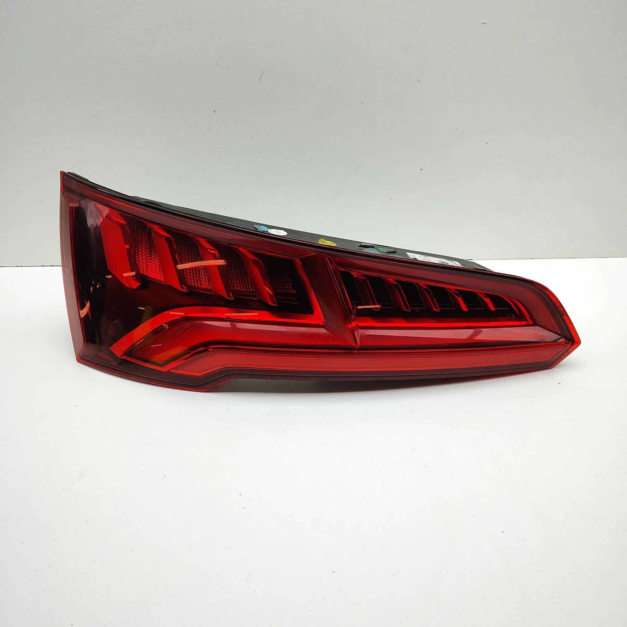 Audi Q5 (FY) Rear Left Tail Light 80A945093B Rear Left Tail Light AUDI Q5 (FY) (2...