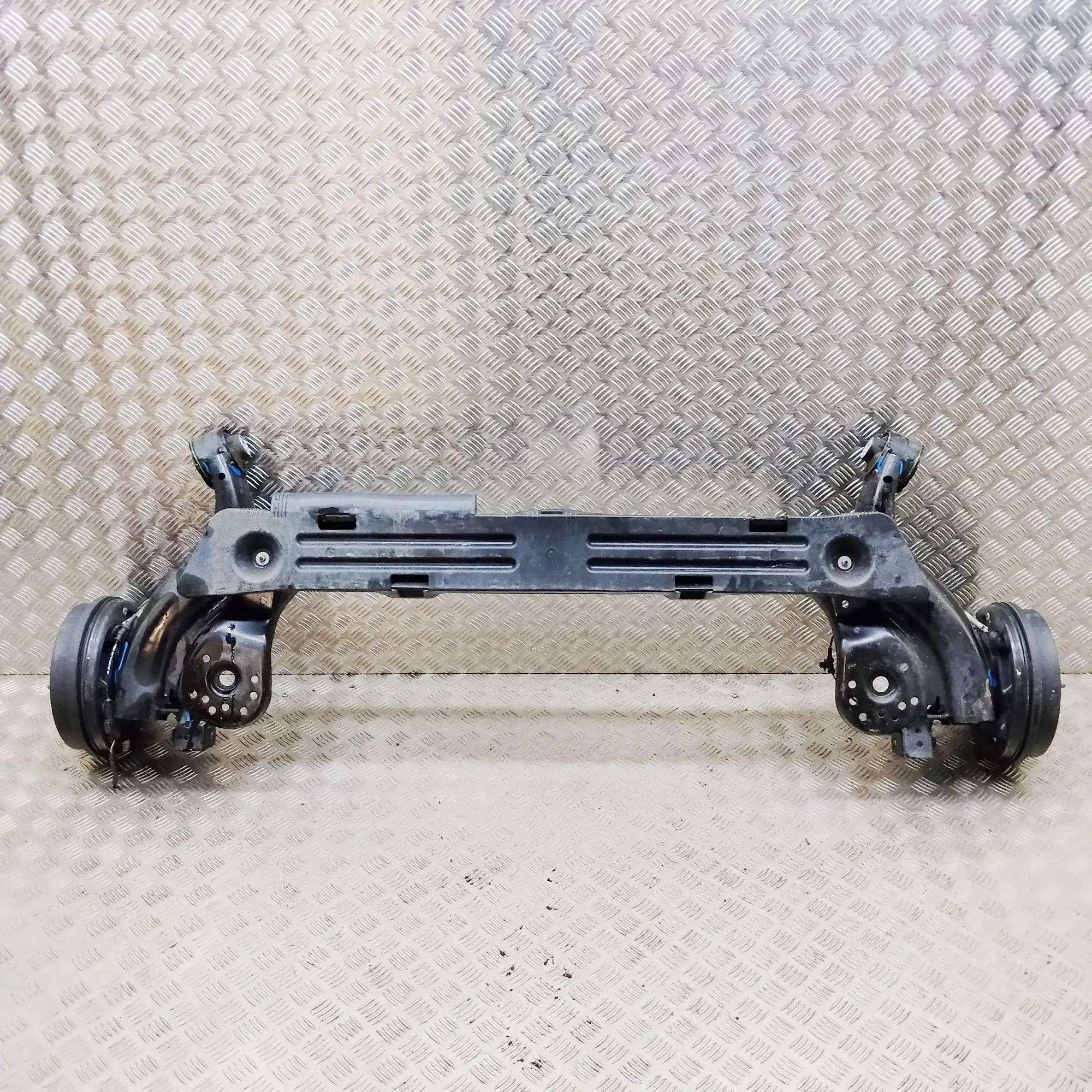 Ford Puma Rear Axle L1TC-5K952-AH Rear Axle FORD PUMA (J2K, CF7) (2...