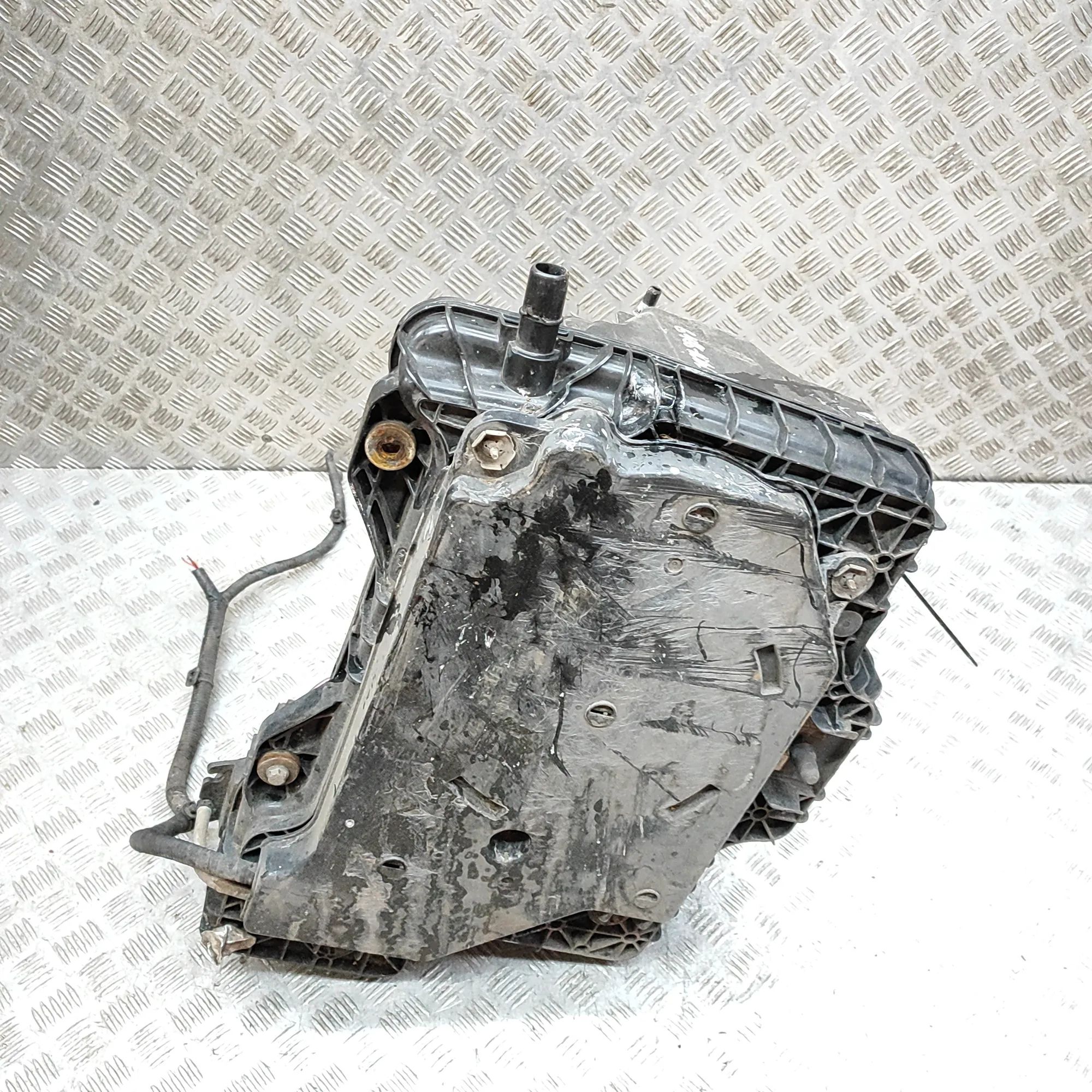 Renault Master Adblue tank 172A24289R, 4113201AA, 208S32873R AdBlue Tank R...