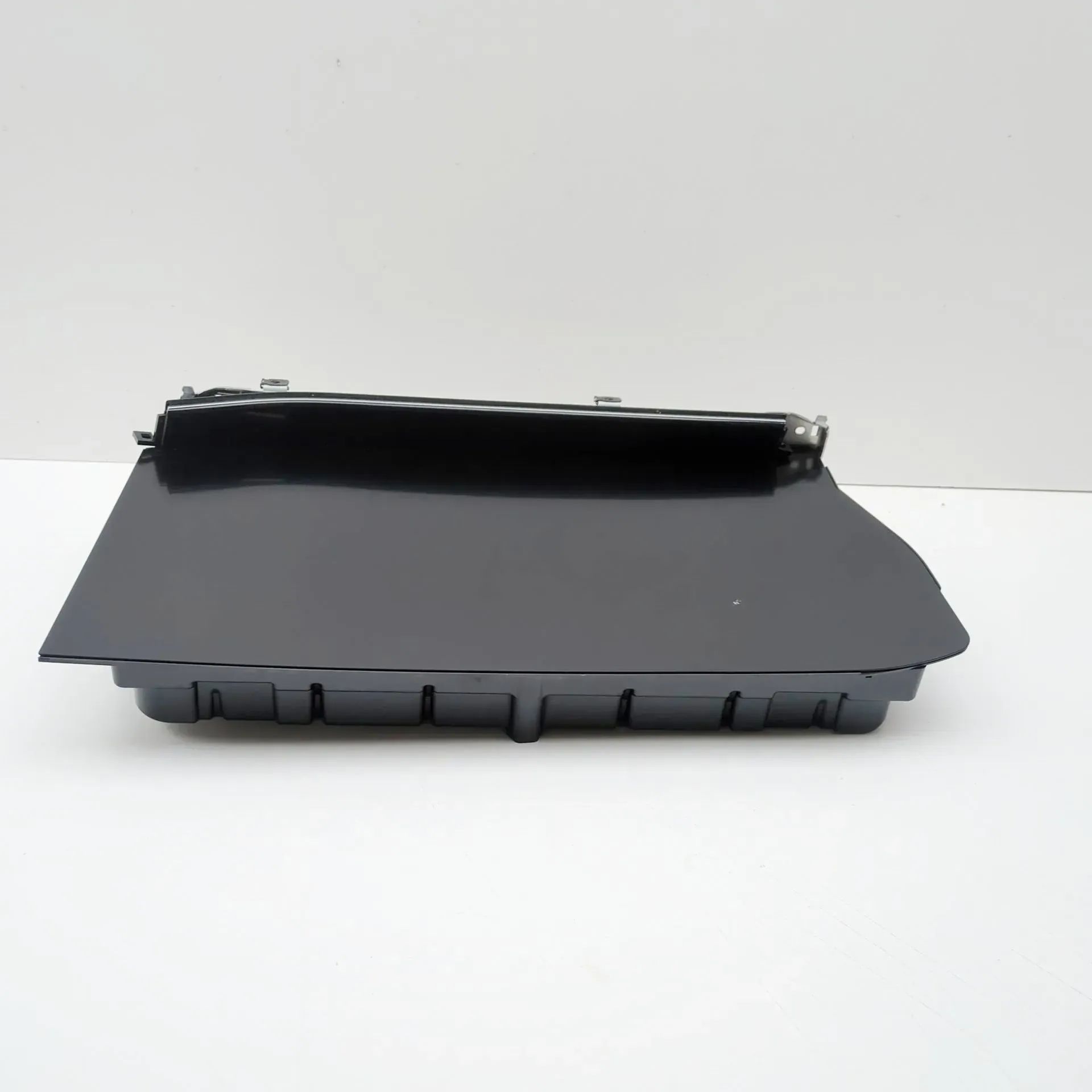 Volkswagen Touareg Navigation Screen Display 762919618A Navigation Screen Display VW TOUAREG...