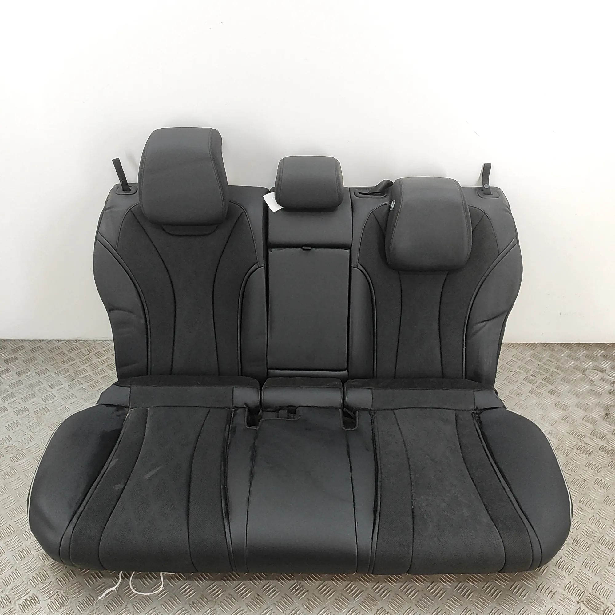 BYD Dolphin Заднее сиденье 15727924-00, 15727894-00, 13871410-00, EM2E-700...