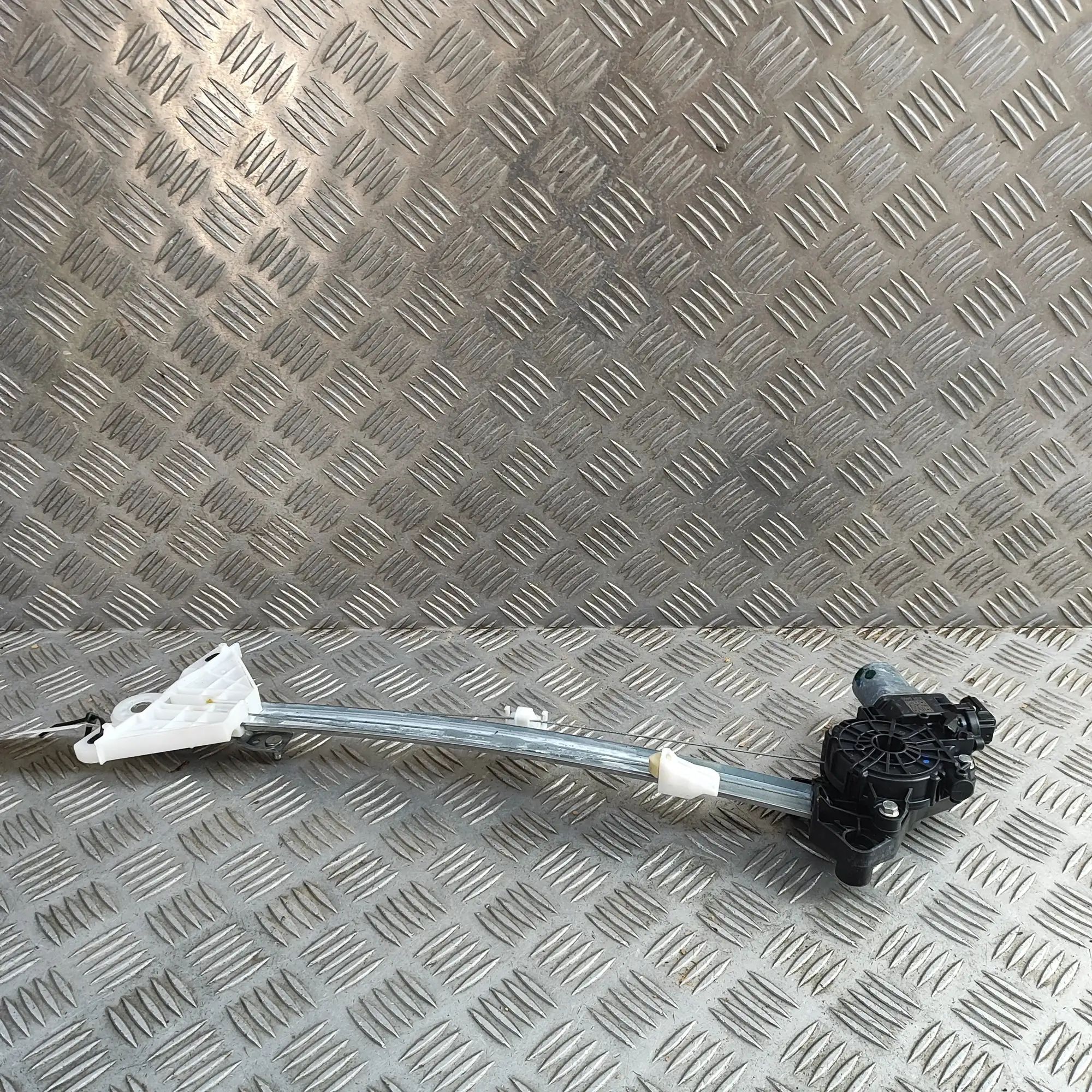 Honda HR-V / e:Ny1 Rear Right Door Window Regulator 72710-3M0-J01 Rear Right Door Window Regulator ...