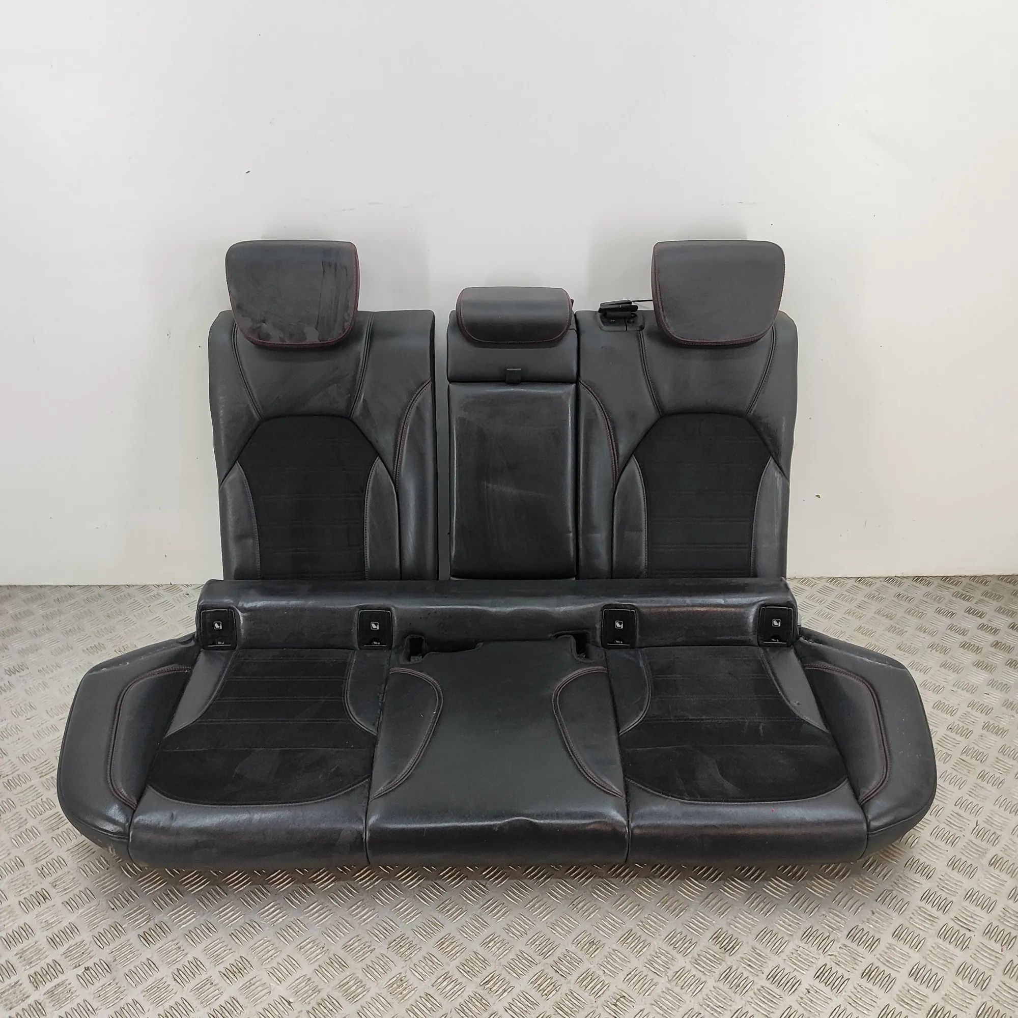 Alfa-Romeo Stelvio Заднее сиденье 6002070268, 6002070242, 6002070267, 6002070244 ...