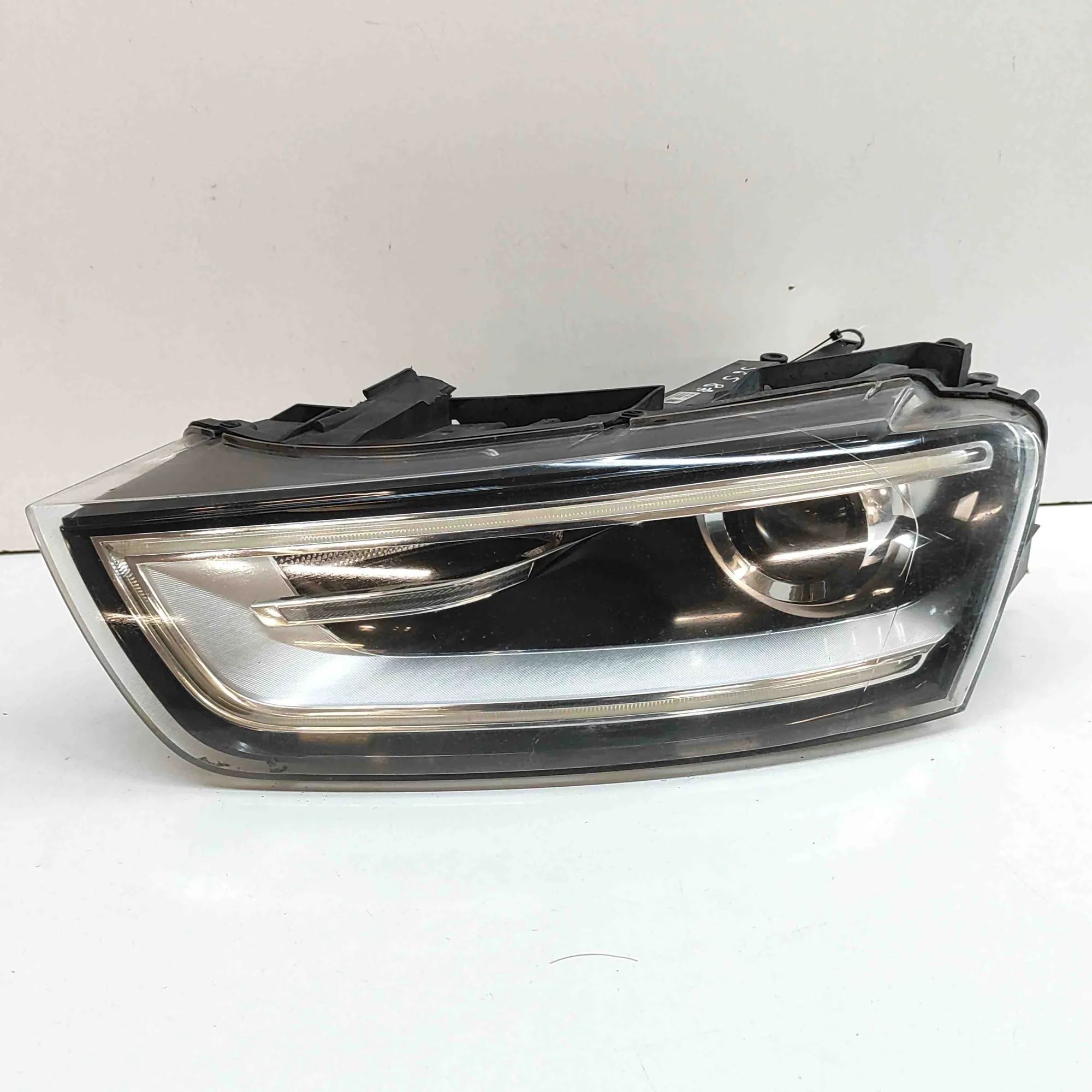 Audi Q3 (8U) Front Left Headlight 8U0941031A Front Left Headlight AUDI Q3 (8U) (2...