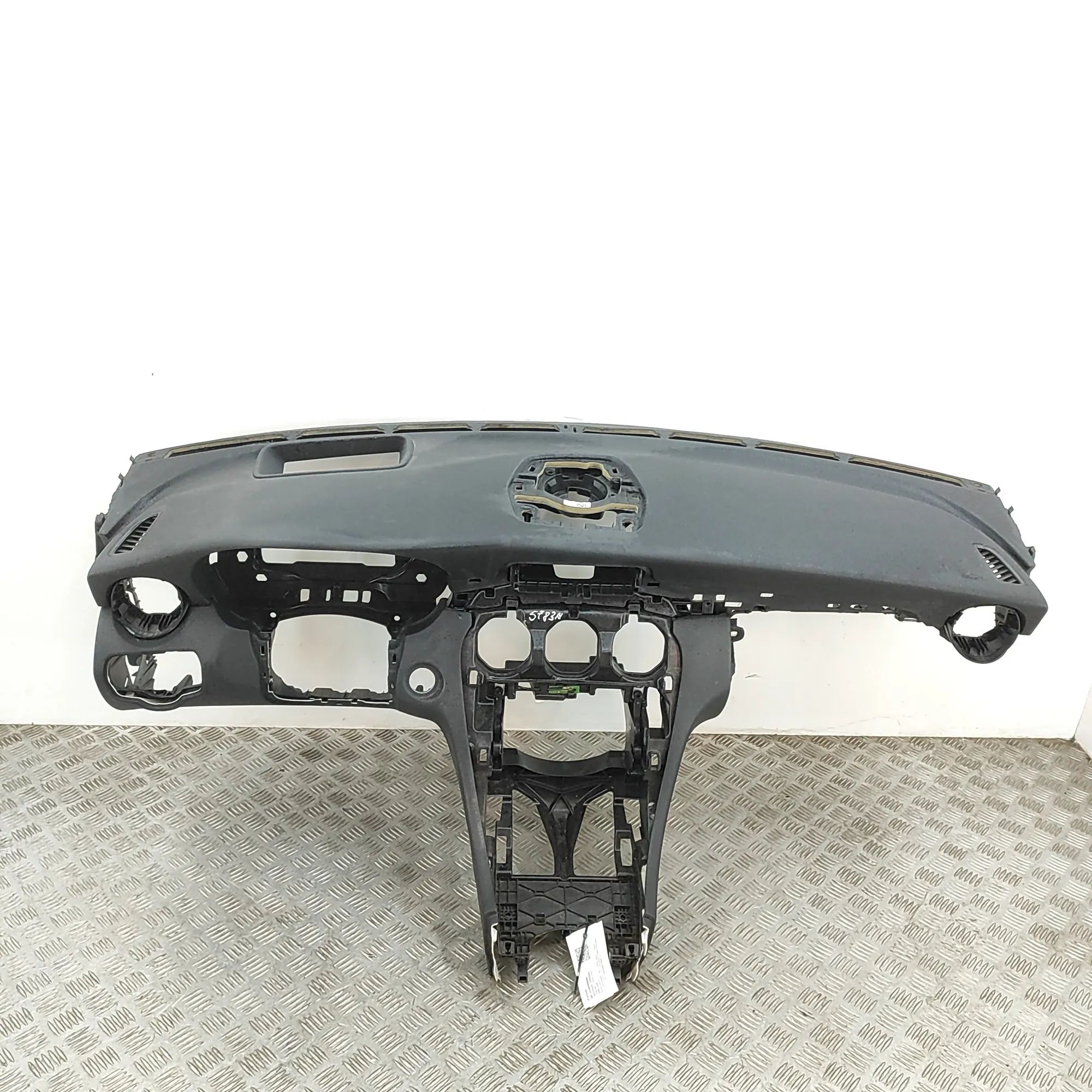 Mercedes-Benz A (W176) Dashboard A2056801487 Dashboard MERCEDES-BENZ C-CLASS (T-...