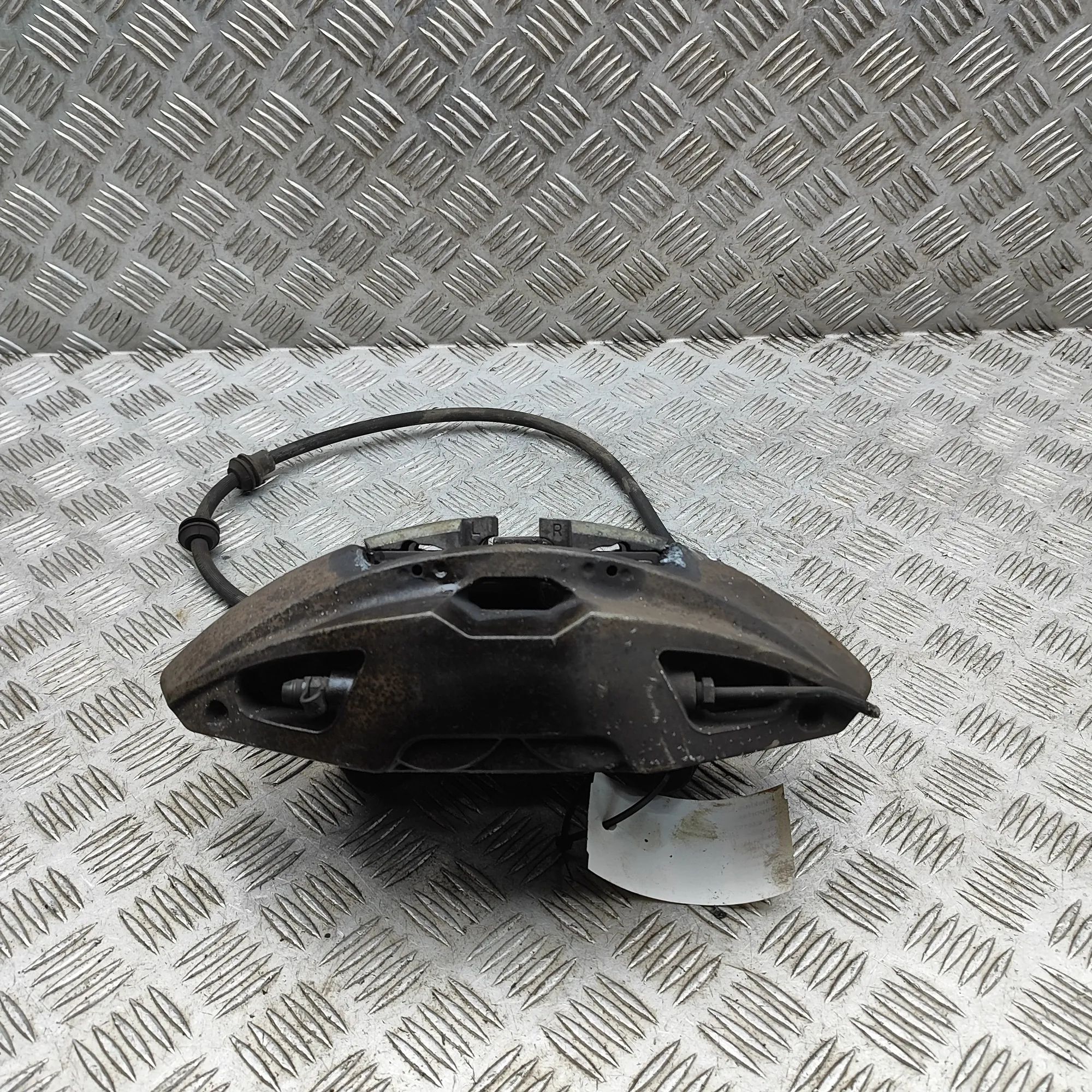 BMW X5 (G05) Front Left Brake Caliper