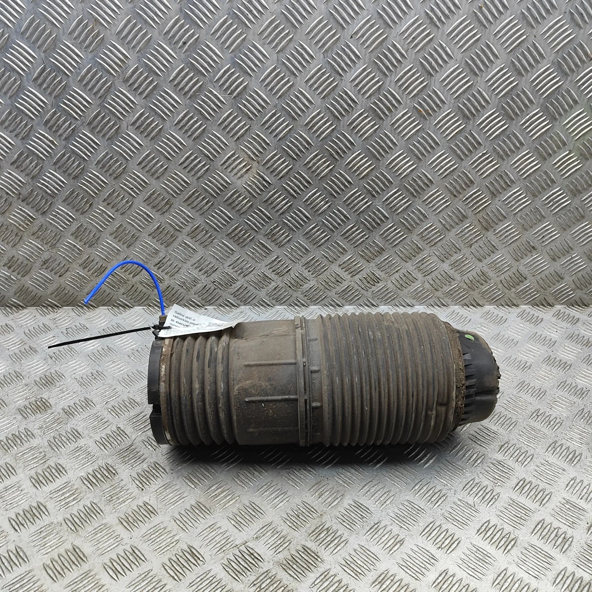 Porsche Panamera Rear Right Air Suspension Spring Bag 971616026C Rear Right Air Suspension Spring Bag...