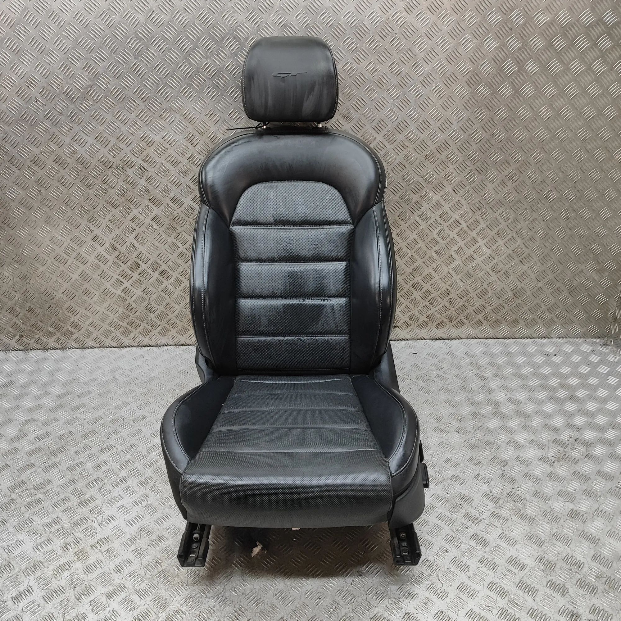 Kia Stinger Front Left Seat 88100-J5320CLG, 88310-J5030WK, 88300-J5480CLG F...