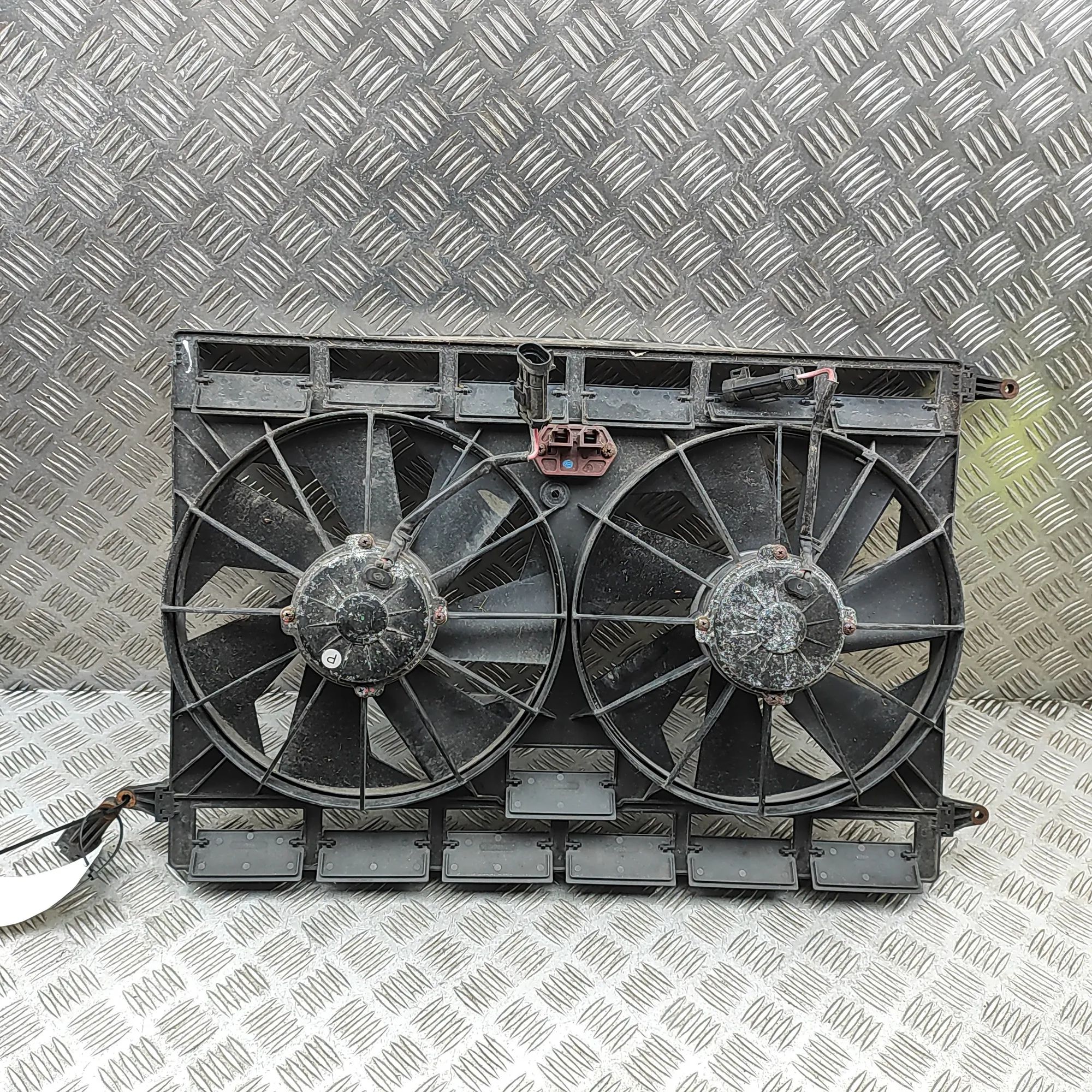 Maserati GranTurismo / GranCabrio Engine Cooling Fan Shroud 263142 Engine Cooling Fan Shroud MASERATI GRAN ...