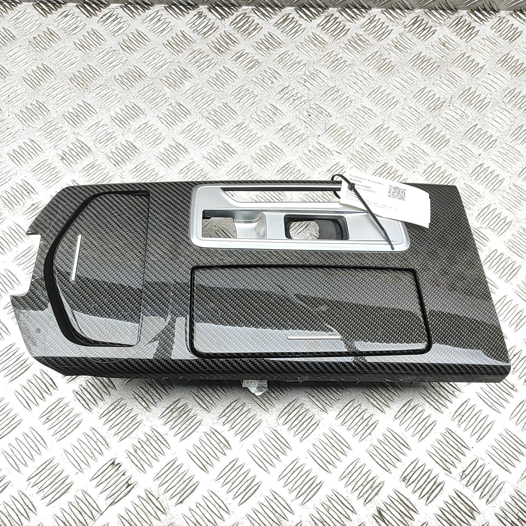 Maserati Ghibli Center Console Trim 670011129, 670021478 Center Console Trim MASERA...