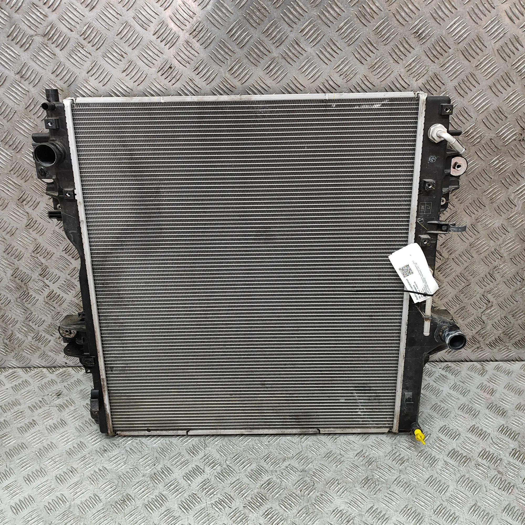 Toyota Land Cruiser 150 Cooling Radiator 16400-30351 Cooling Radiator TOYOTA LAND CRUISE...
