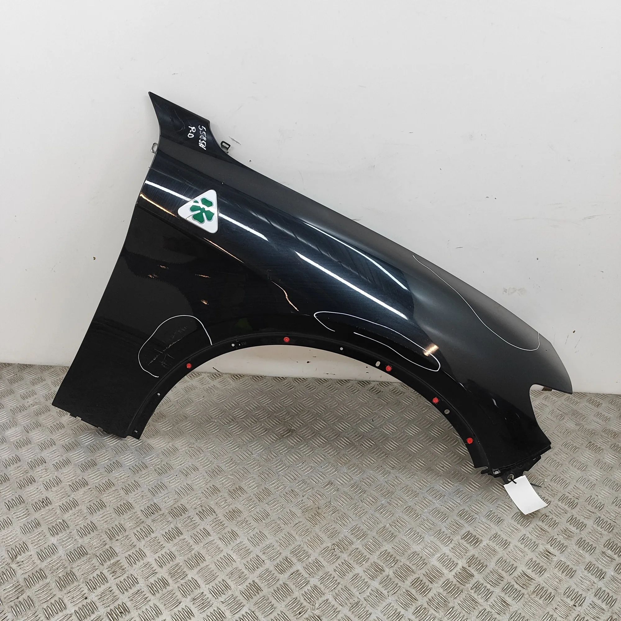 Alfa-Romeo Stelvio Front Right Fender 50553244 Front Right Fender ALFA ROMEO STELVIO ...