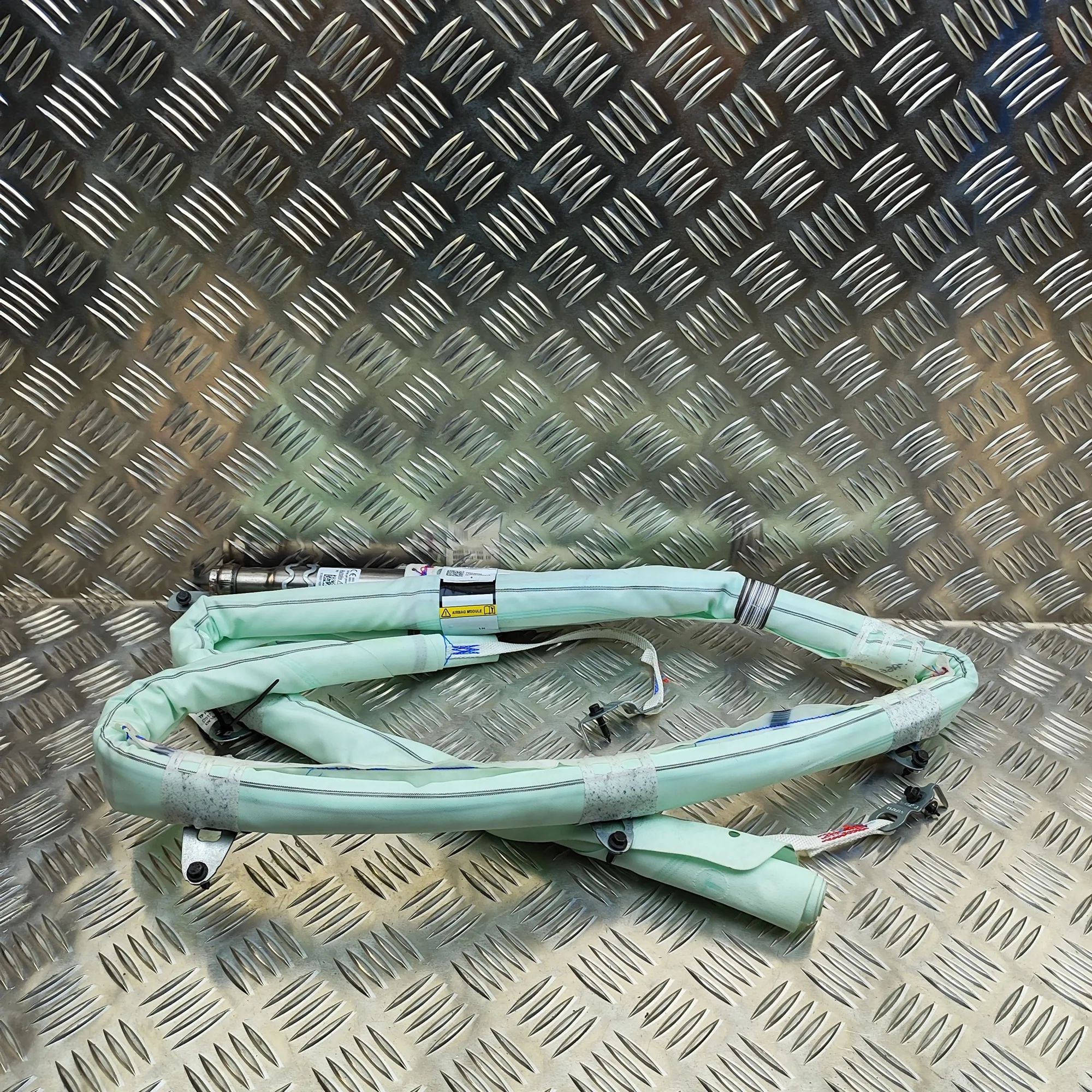 Volvo XC40 / EX40 Left Roof Safety Curtain Airbag SRS 32296284 Left Roof Safety Curtain Airbag SRS VO...