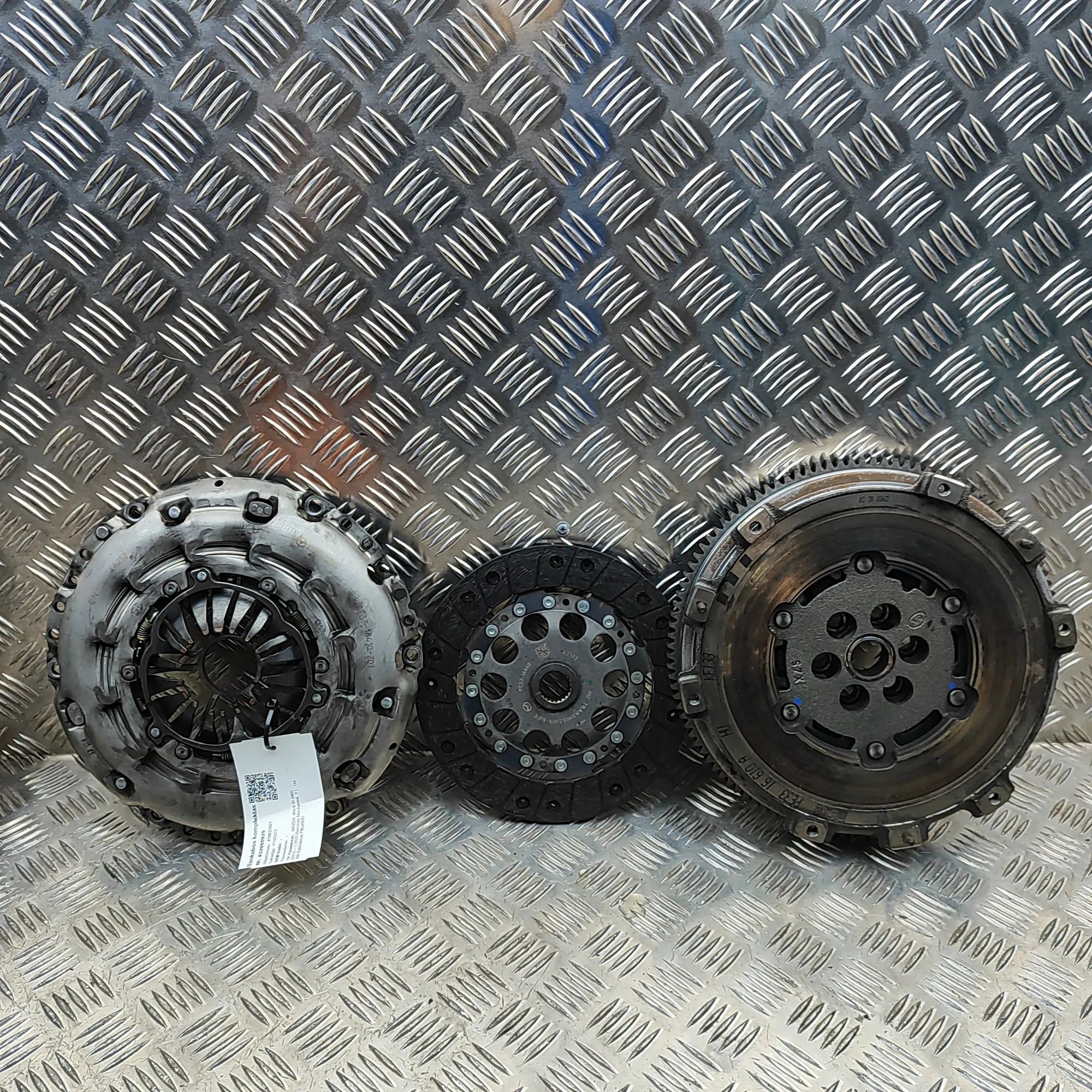 Mazda MX-5 clutch kit PE33-16460, PE33-16-610A, PE33-16410-Z01 Clutch...