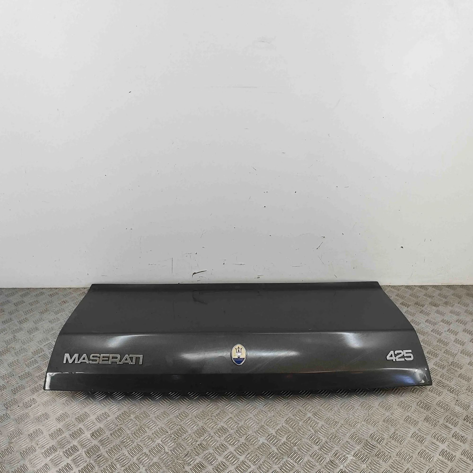 Maserati Biturbo (2, 4, Spyder, Karif) Tailgate Bootlid Tailgate Bootlid MASERATI 425 (1987-1994)

Gene...