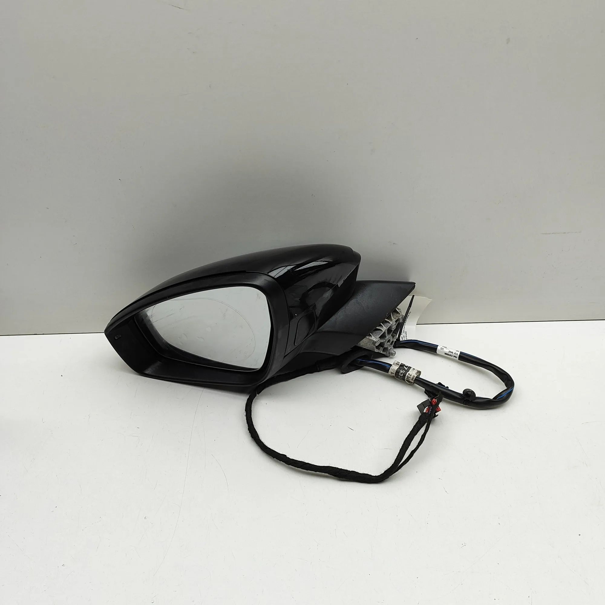 Skoda Enyaq Left Side Wing Mirror 5LC857507AA Left Side Wing Mirror SKODA ENYAQ (...