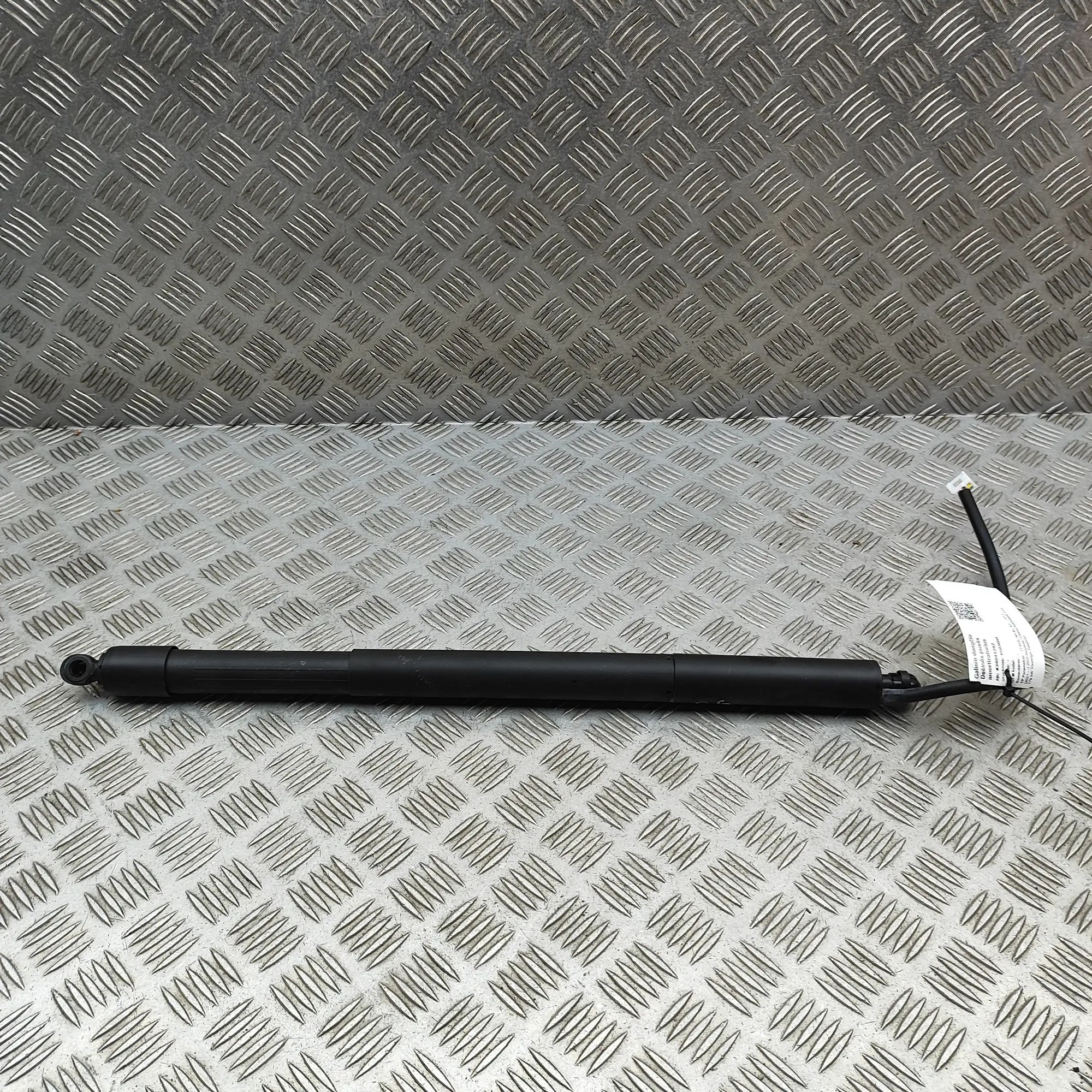 Lexus NX Right Side Tailgate Gas Strut 68910-78031 Right Side Tailgate Gas Strut LEXUS...