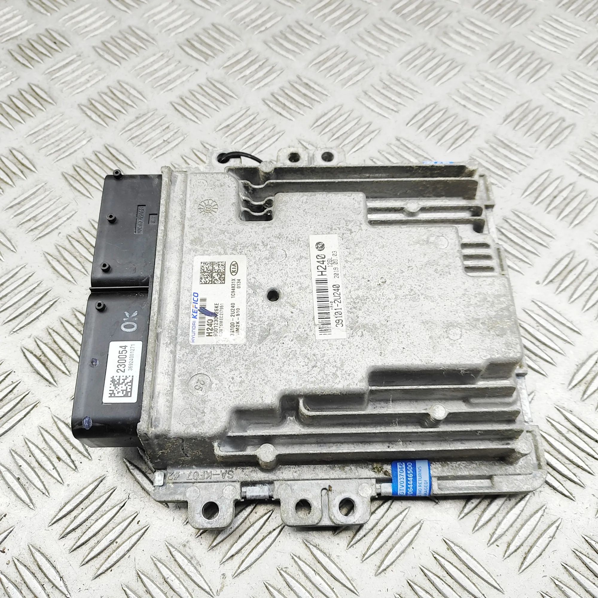 Kia Ceed (CD) Engine Control Unit 39100-2U240 Engine Control Unit KIA XCEED (CD) ...