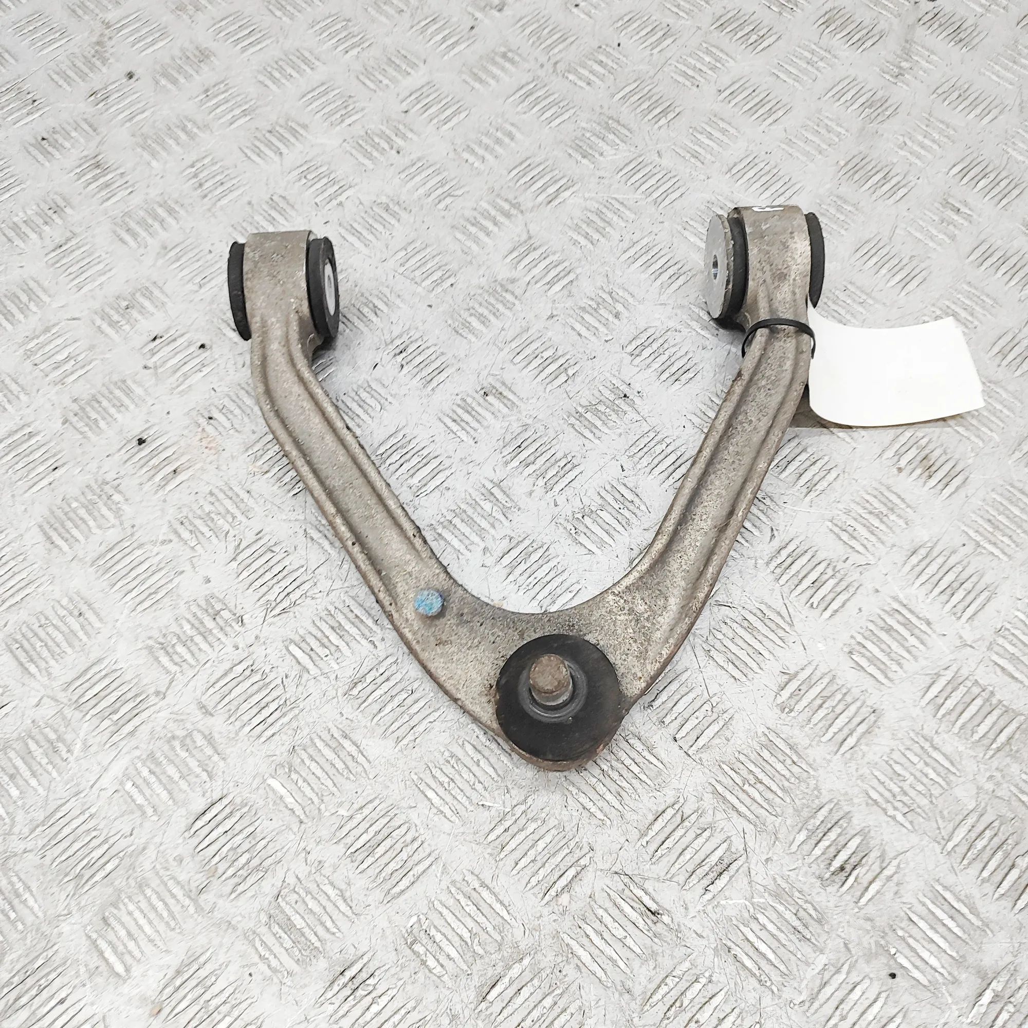 Nissan GT-R Front Left Upper Control Arm 54525-JF50A Front Left Upper Control Arm NISSAN...