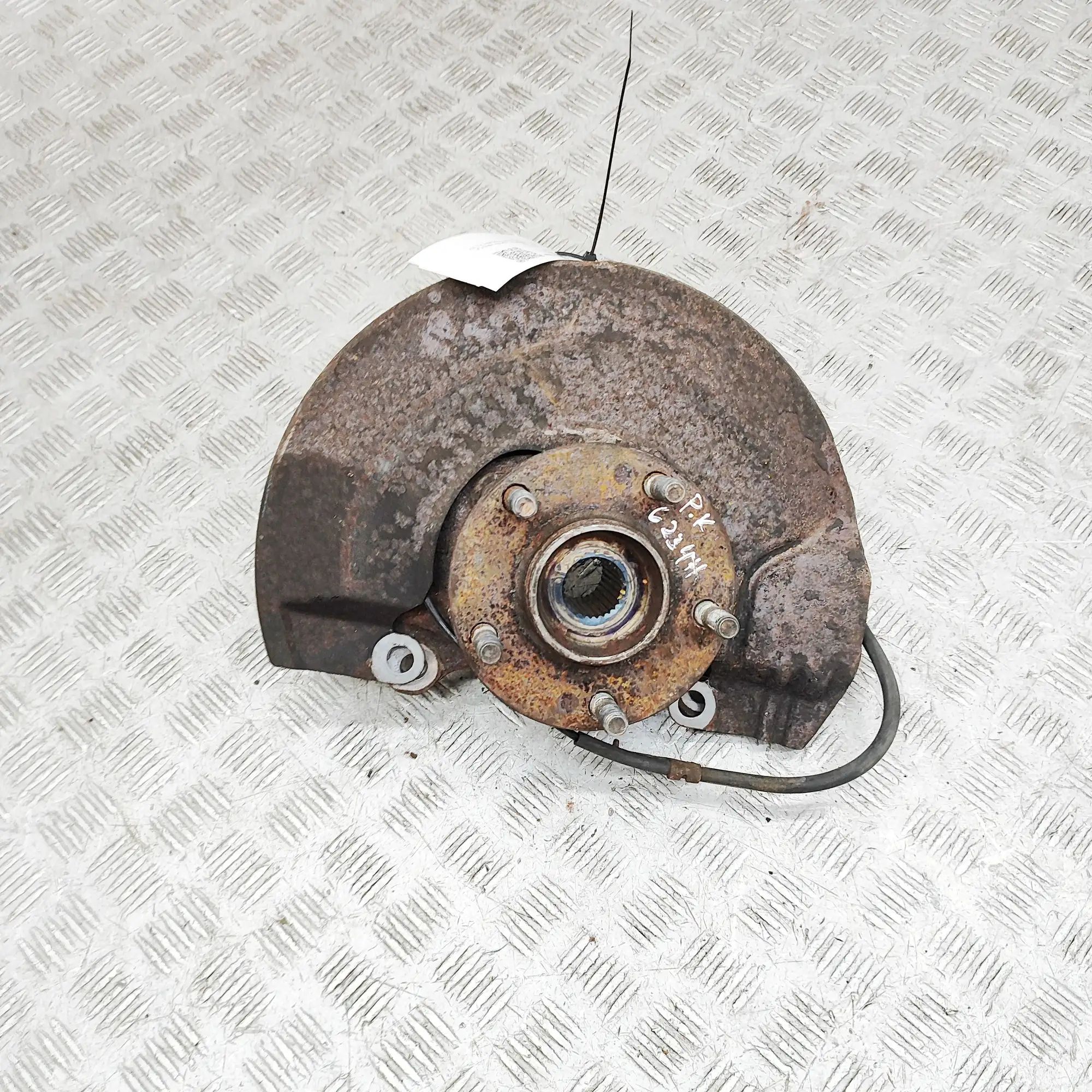 Mitsubishi Lancer Front Left Wheel Hub 3870A017 Front Left Wheel Hub MITSUBISHI LANCER...