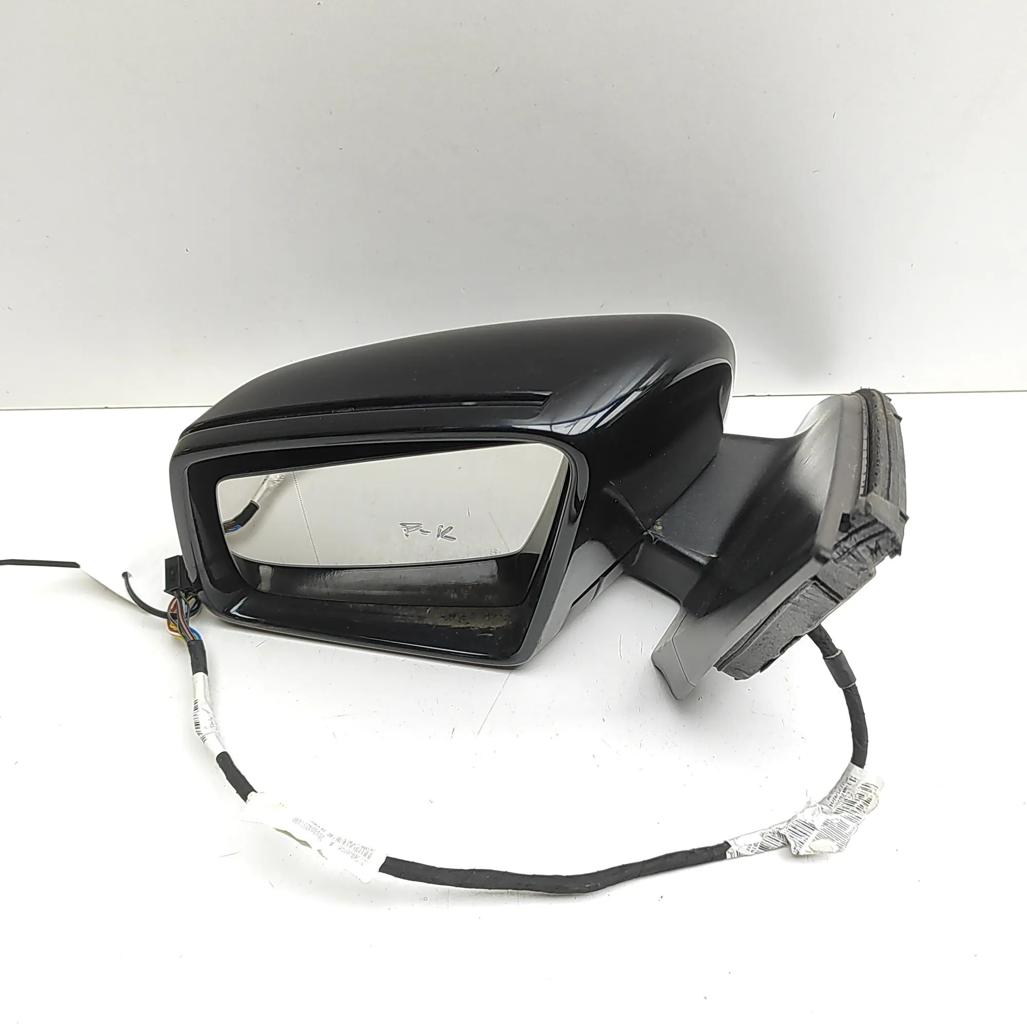 Mercedes-Benz ML / GLE (W166) Left Side Wing Mirror A1668103501, A1668108500 Left Side Wing Mirror ...